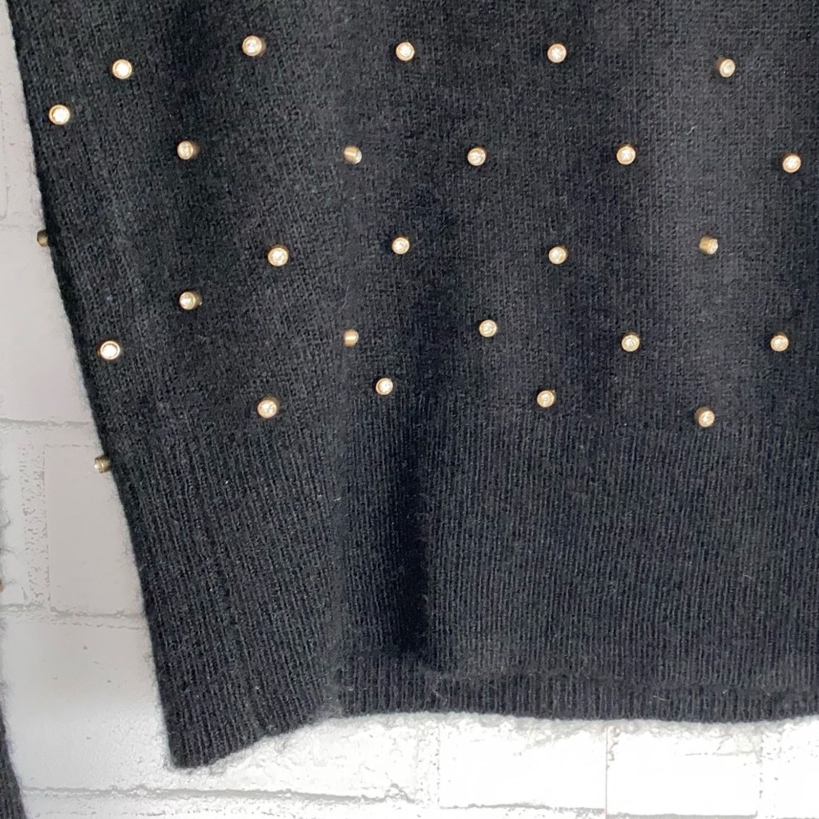 Lilly Pulitzer Lilly Pulitzer $168 Laveta Rhinestone Sweater XS EUC Size XS / US 0-2 / IT 36-38 - 6 Thumbnail