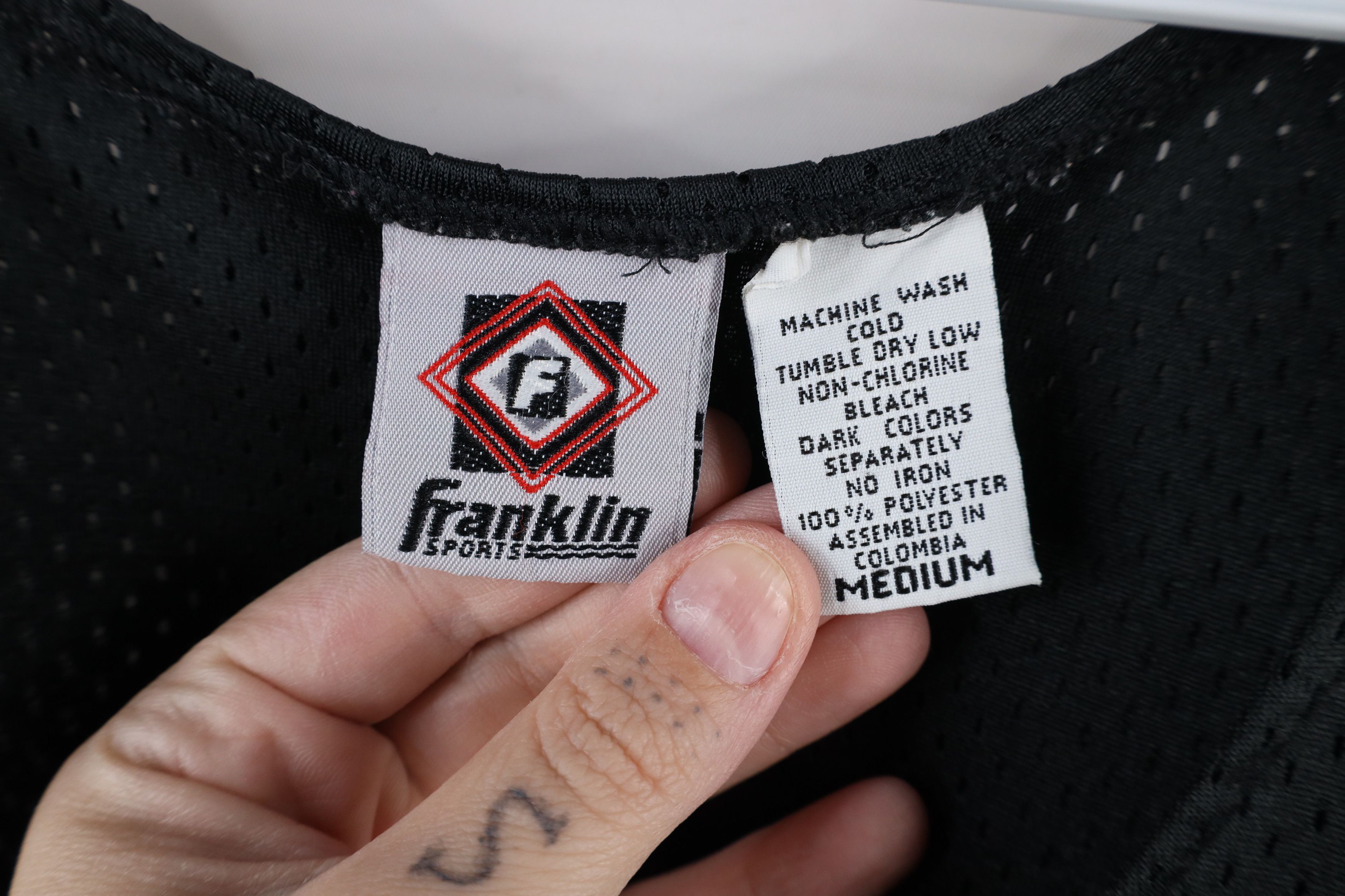 Vintage Vintage 90s Streetwear Mesh Tank Top Jersey T-Shirt Black Size US M / EU 48-50 / 2 - 5 Thumbnail