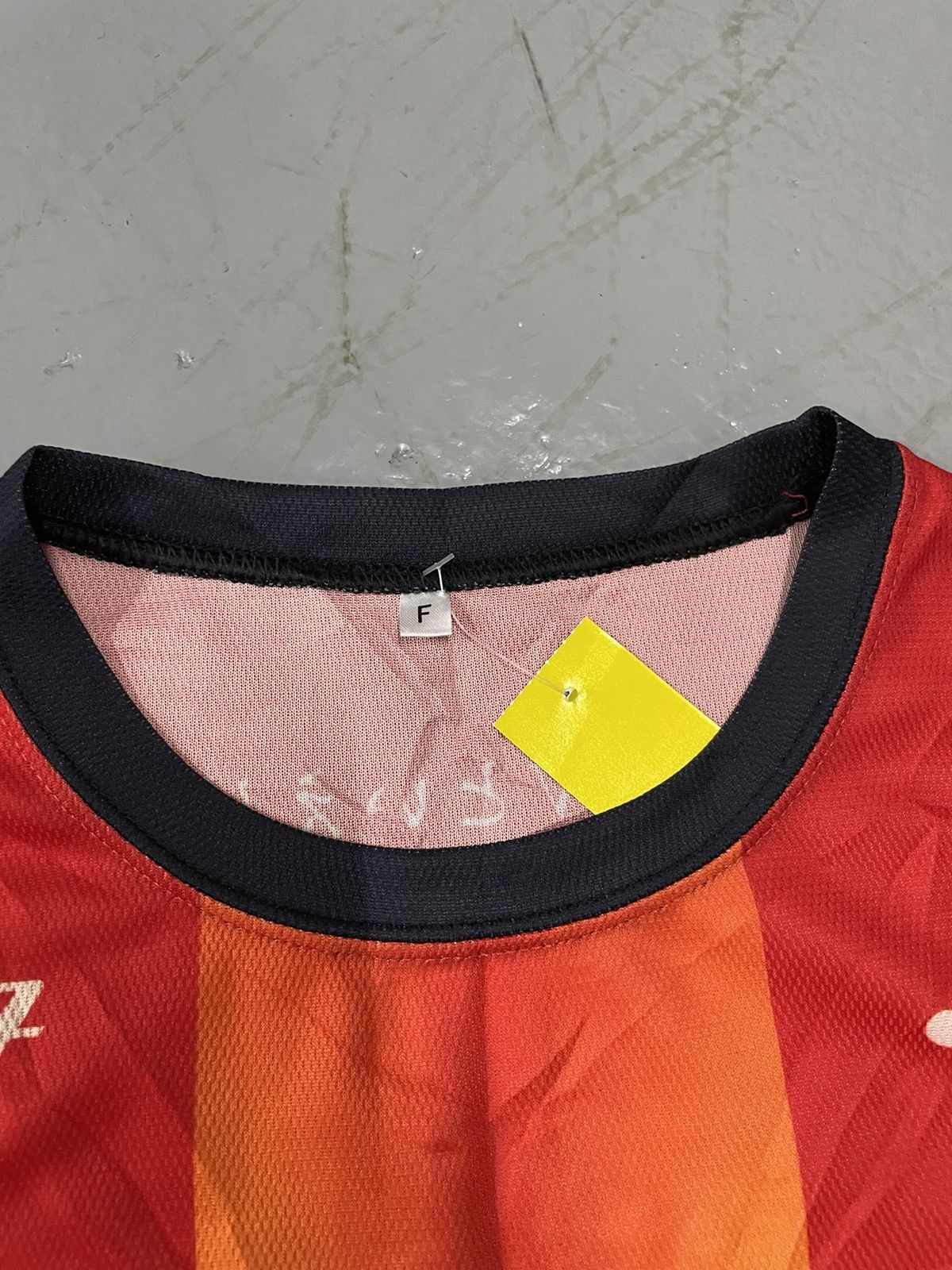 Mizuno J1 League Japan Soccer Nagoya Grampus Eight AU 5G Jersey Size US M / EU 48-50 / 2 - 6 Thumbnail