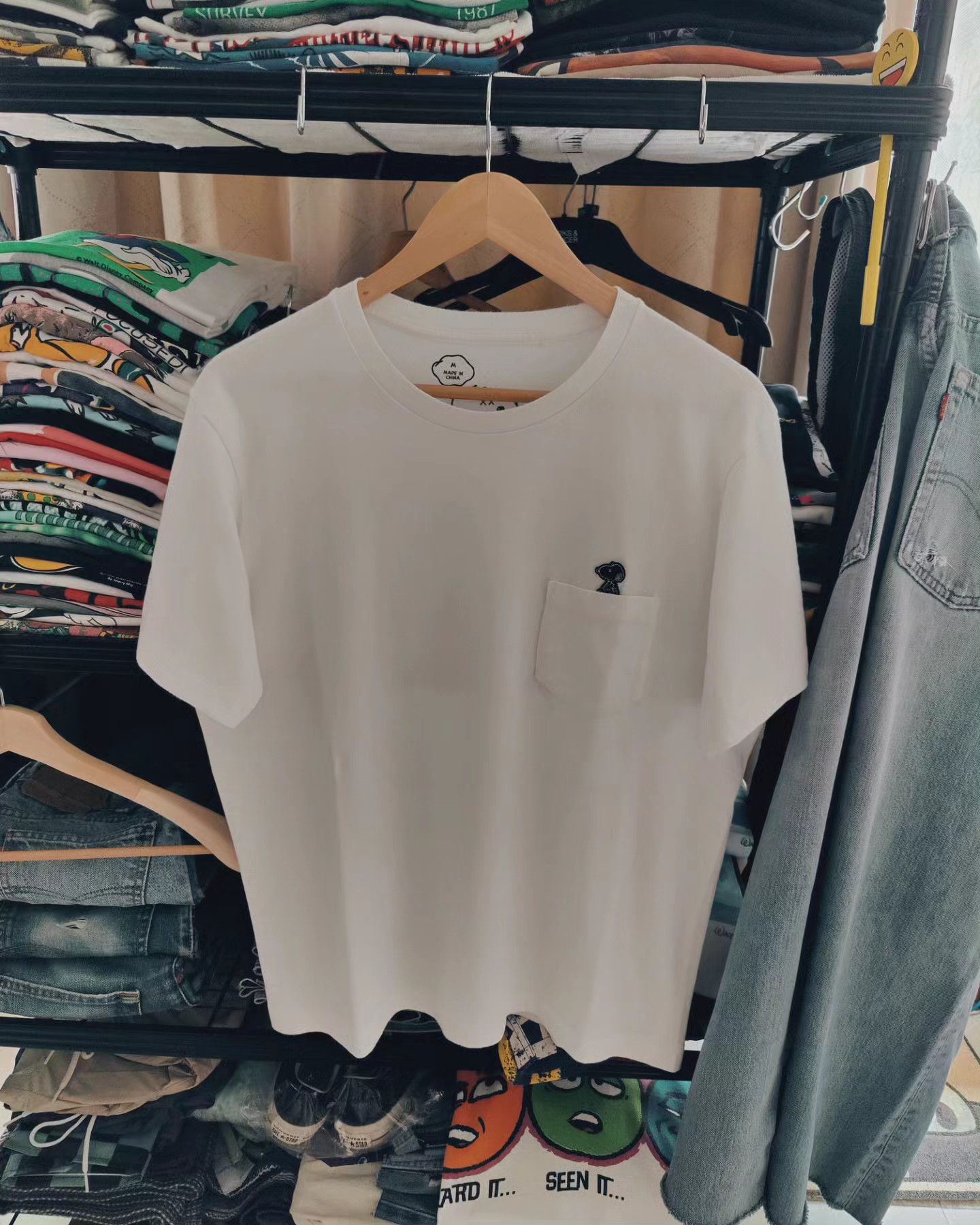 Peanuts × Uniqlo KAWS x Peanuts X X Size US M / EU 48-50 / 2 - 6 Thumbnail