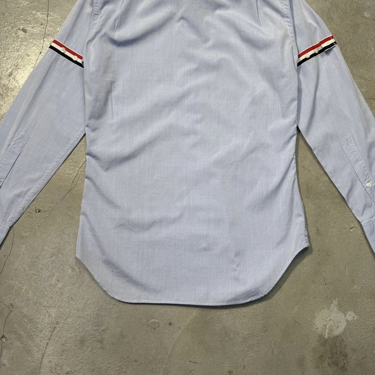 Thom Browne THOM BROWNE Men's Stripe Armband Patch Button-Up Shirt SZ 1 Size US S / EU 44-46 / 1 - 4 Thumbnail