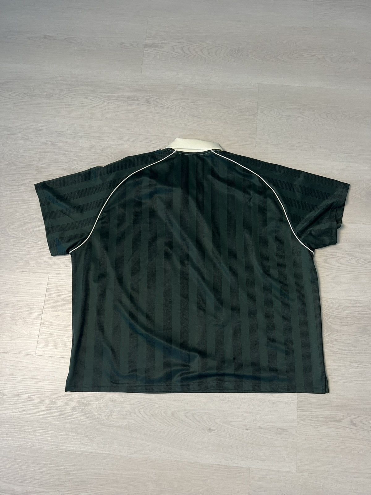 Kith Kith Shadow Stripe Marcel Soccer Top Size US XL / EU 56 / 4 - 4 Thumbnail
