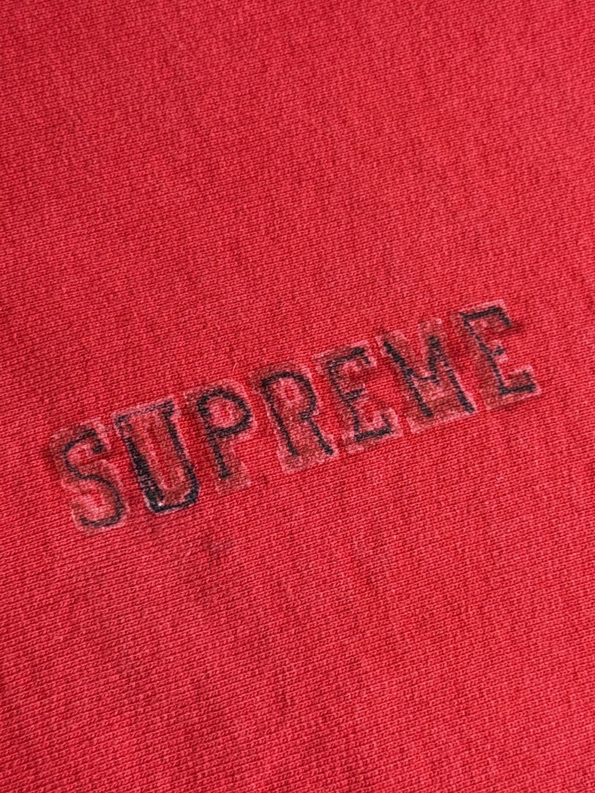 Supreme Supreme Scribble Logo Sweatshirt “Red” [M] PREOWNED Size US M / EU 48-50 / 2 - 3 Thumbnail