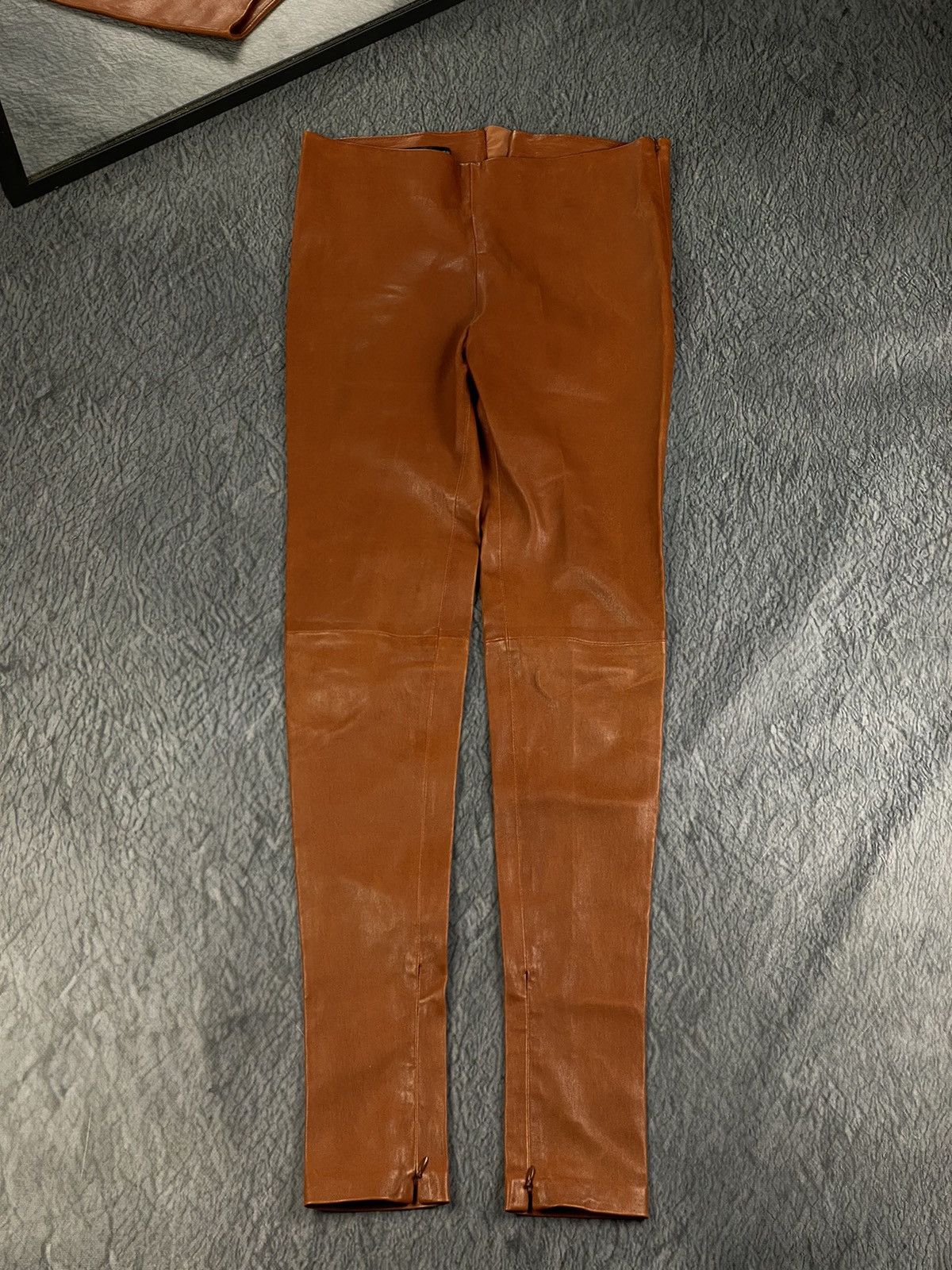 Balenciaga Balenciaga Leather Leggings Pants (Size 38) Size 27" / US 4 / IT 40 - 3 Thumbnail