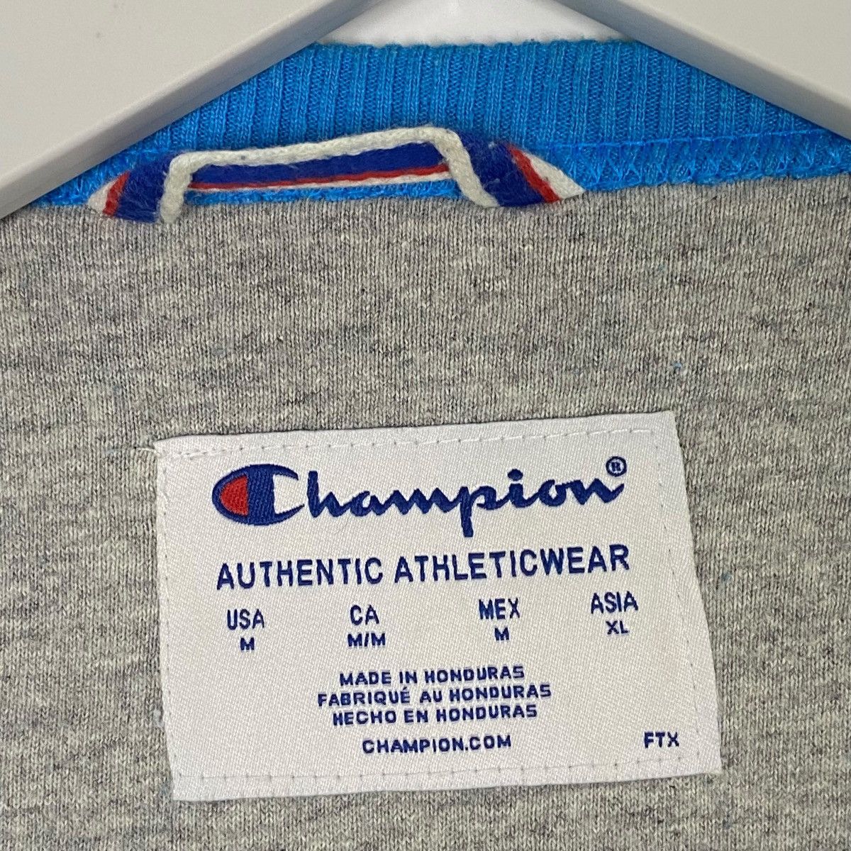 Other Vintage Champion Sweatshirt Crewneck Blue Big Logo Size US L / EU 52-54 / 3 - 6 Thumbnail