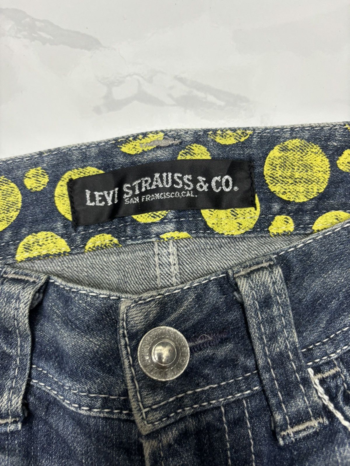 Levi's Vintage Clothing VINTAGE LEVIS DISTRESSED DENIM SKINNY JEANS Size 26" / US 2 / IT 38 - 9 Thumbnail