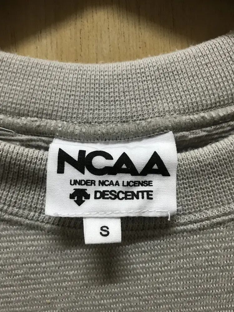 NCAA Vintage NCAA x Descente Distressed Sweatshirts Size US S / EU 44-46 / 1 - 8 Thumbnail