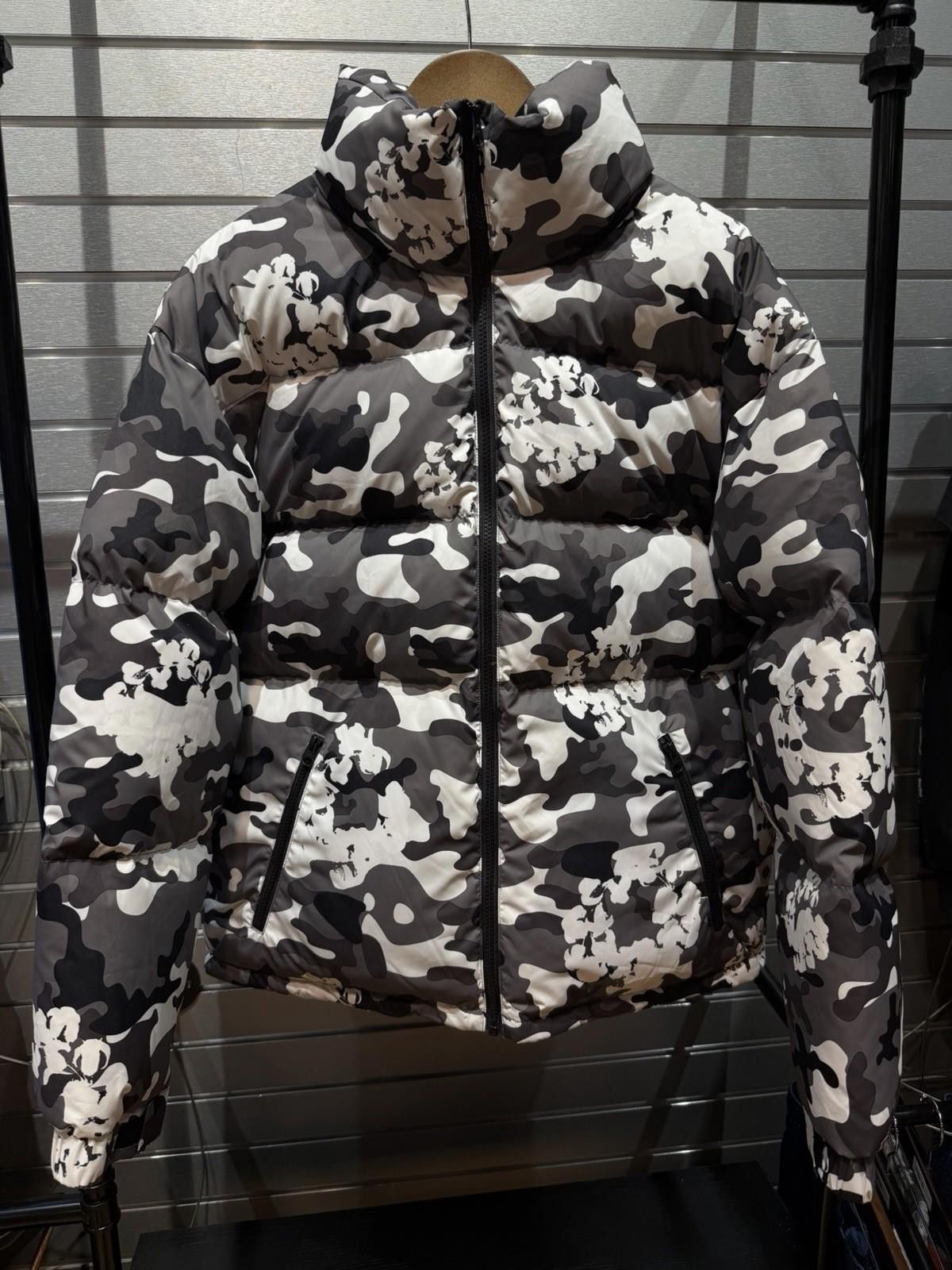 Large Cotton Wreath Puffer Jacket Denim Tears Coat New Camo