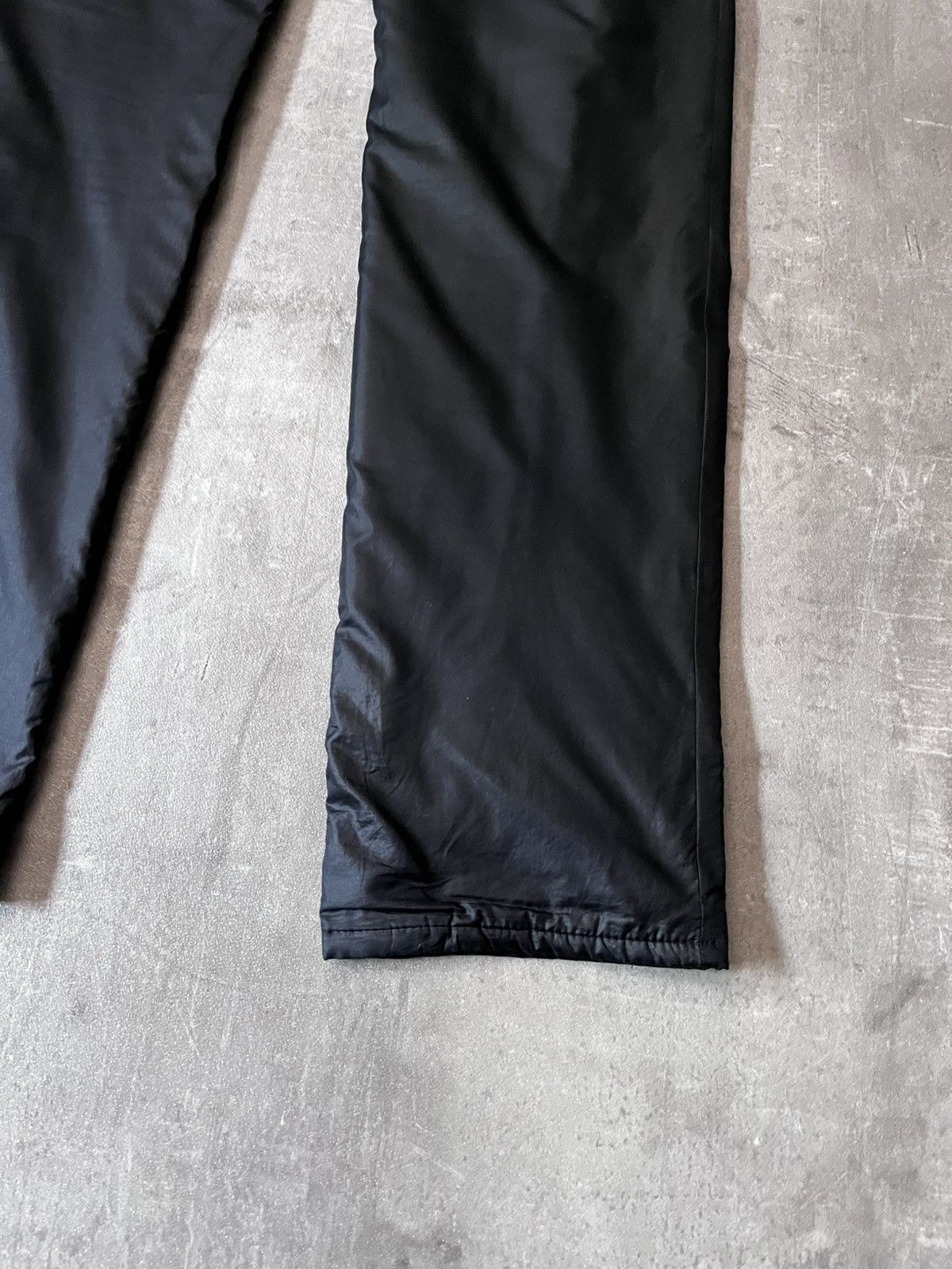Helmut Lang Helmut Lang 1997 nylon black pants archival Size US 30 / EU 46 - 15 Thumbnail
