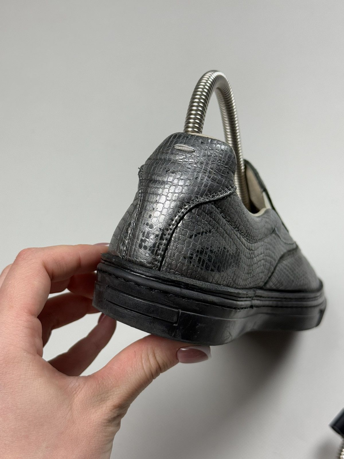 Maison Margiela Maison Margiela Ladies Low Top Slip On Shoes Size 38 / US 8 Size US 8 / IT 38 - 16 Thumbnail