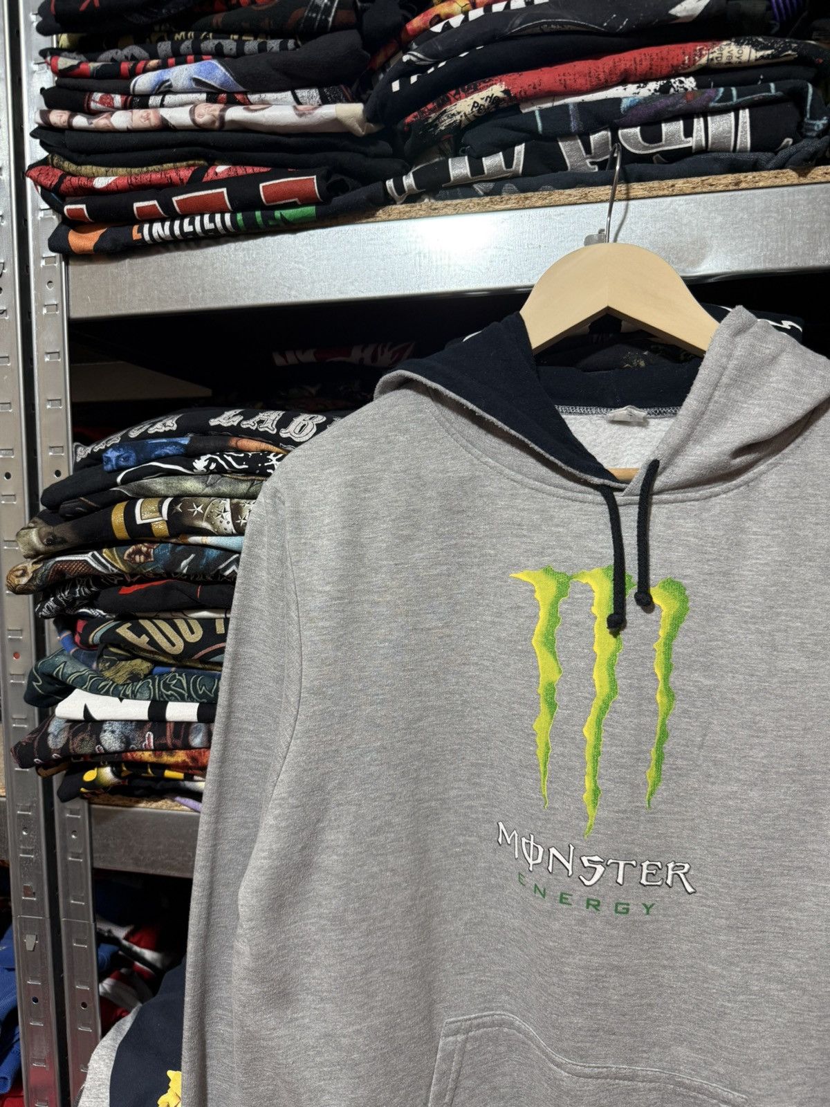 Vintage Y2K Monster Energy Big Logo Motorcycle Racing Retro Hoodie Size US M / EU 48-50 / 2 - 3 Thumbnail