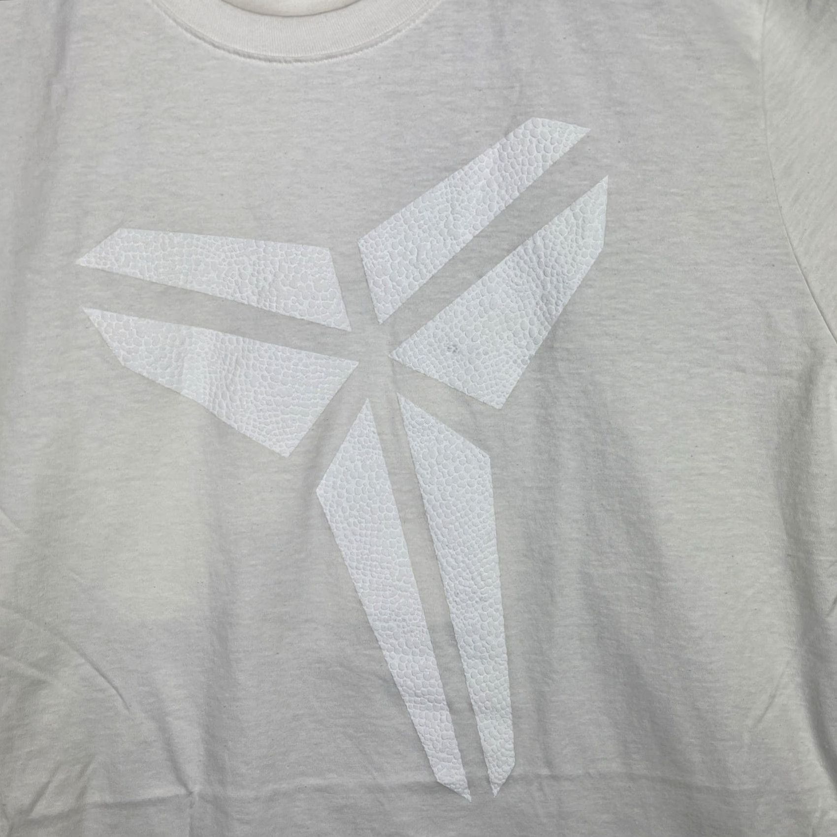Nike Kobe Bryant Nike Shirt Mens 2XL White Halo Mamba HF6453-100 Short Sleeve Size US XXL / EU 58 / 5 - 4 Thumbnail