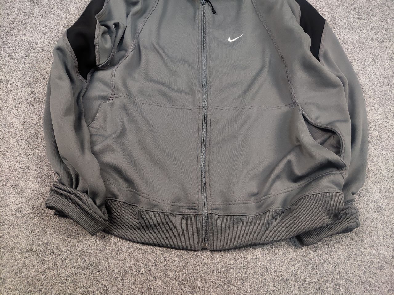 Nike Vintage Nike Swoosh Y2K Ninja Japan Full Zip Gray Hoodie Size US L / EU 52-54 / 3 - 5 Thumbnail