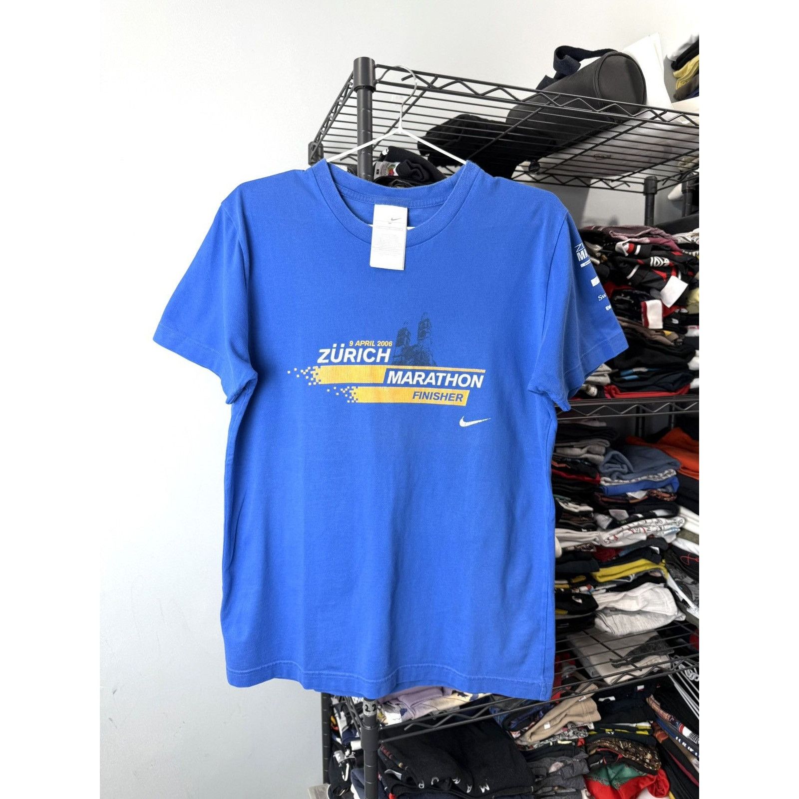 Nike 00’s Vintage Nike Marathon T Shirt Y2K Size US M / EU 48-50 / 2 - 1 Thumbnail
