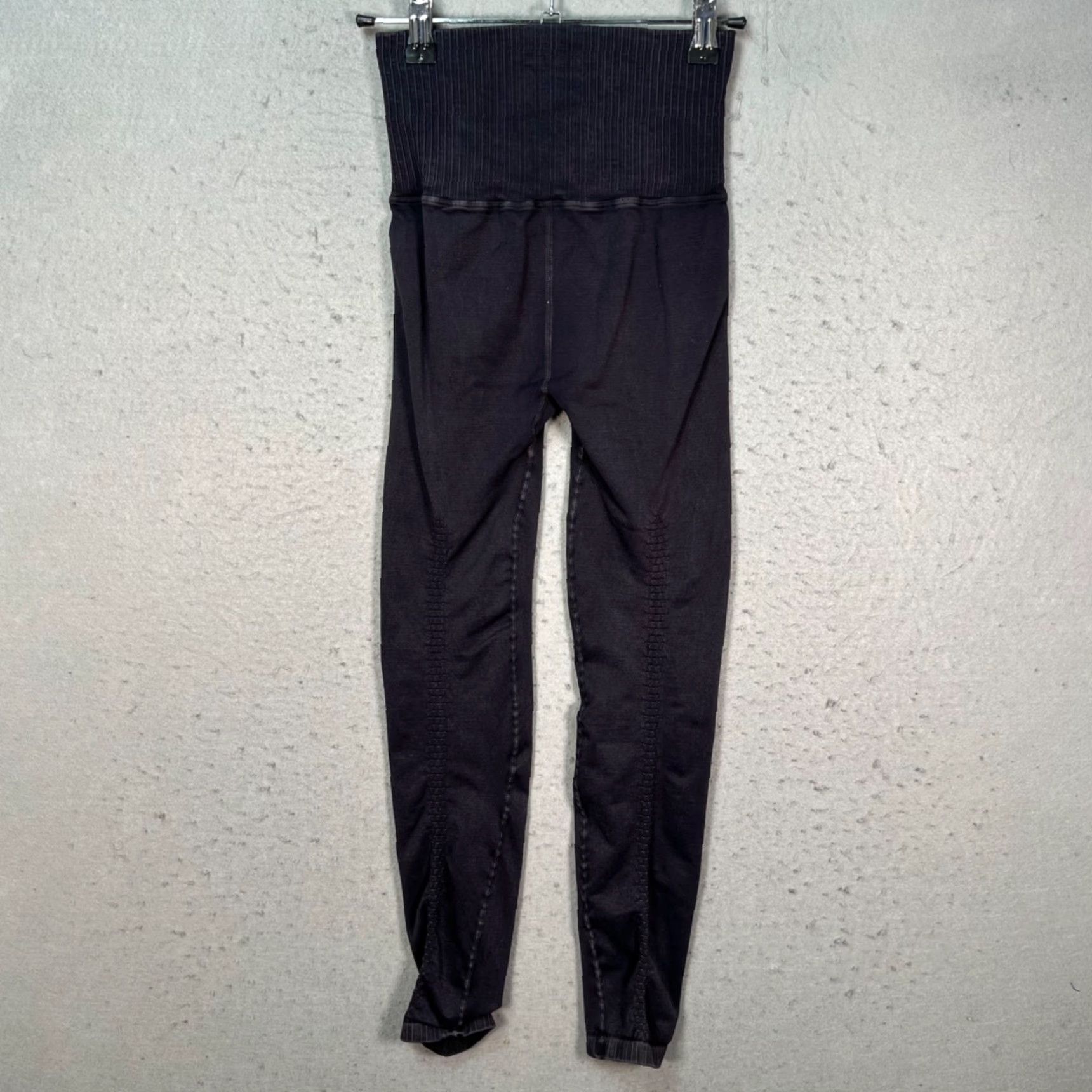 Free People Free People FP Movement Womens XS High-Waisted Black Ribbed Leggings Size 26" / US 2 / IT 38 - 2 Thumbnail