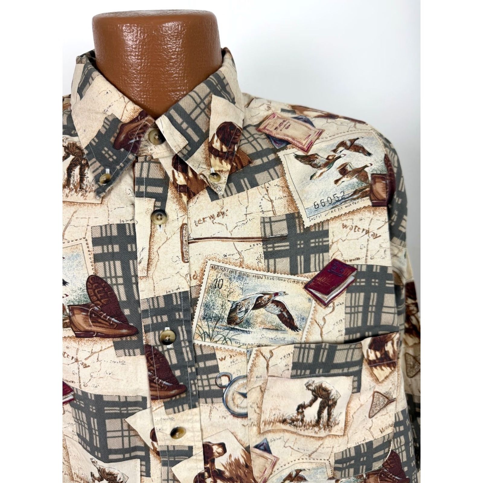 Nautica VINTAGE Nautica Shirt Men XL Beige 90s Hunting Dog Graphic Print Button-Up Oversized Collection Retro Hipster Weathered Mens Size US XL / EU 56 / 4 - 2 Thumbnail