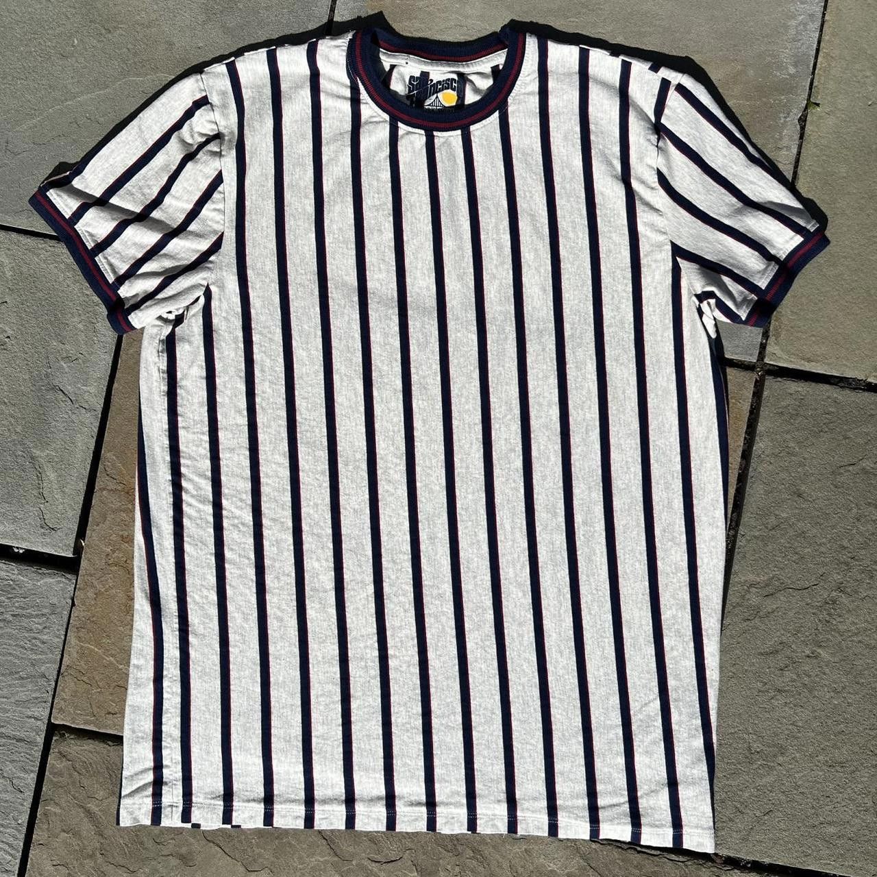 Other Vertical Striped Heather Grey Navy Red T-shirt Size US L / EU 52-54 / 3 - 1 Thumbnail