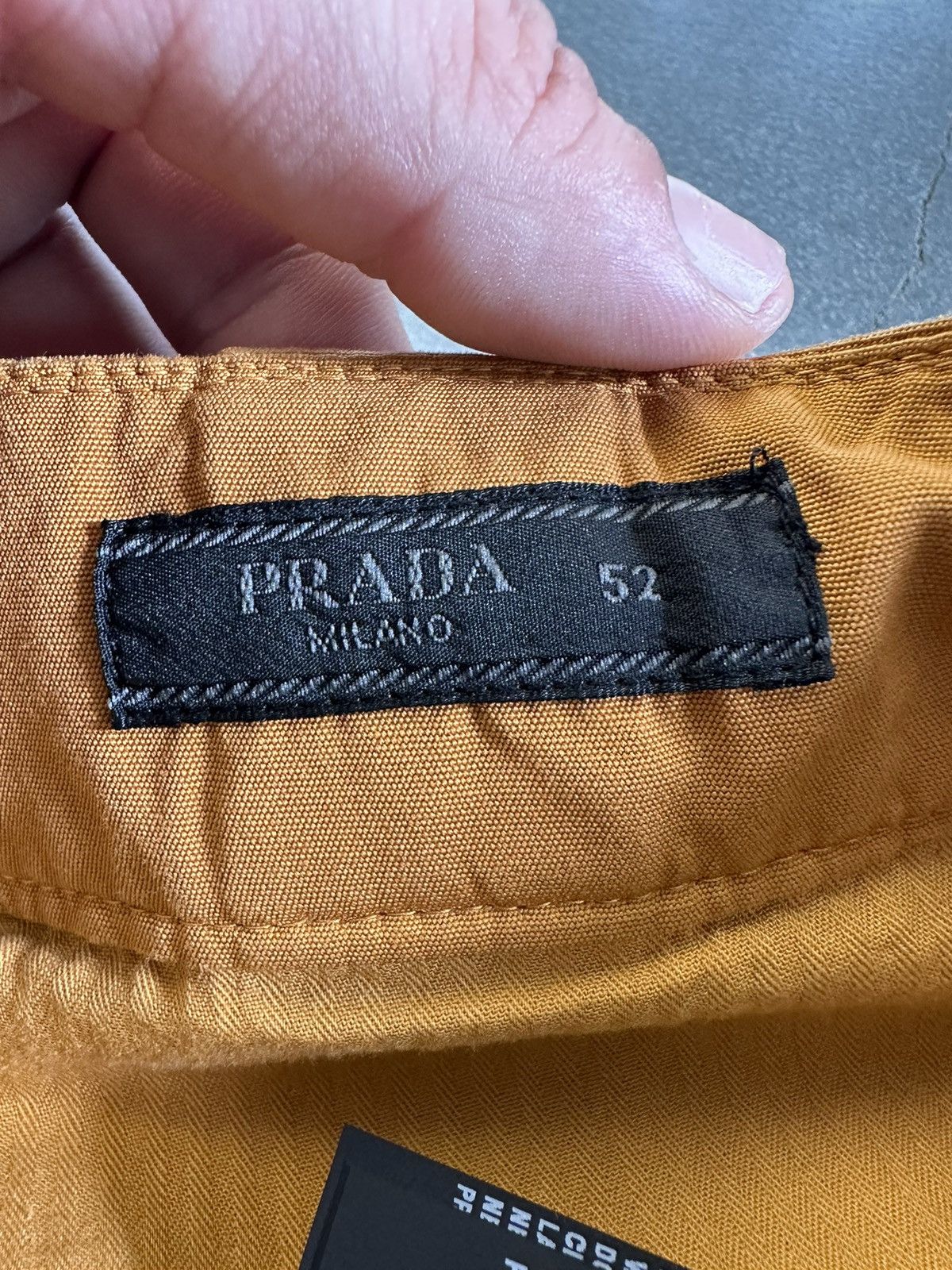 Prada Prada Milano Logo Chino Bermuda Shorts Size US 36 / EU 52 - 8 Thumbnail