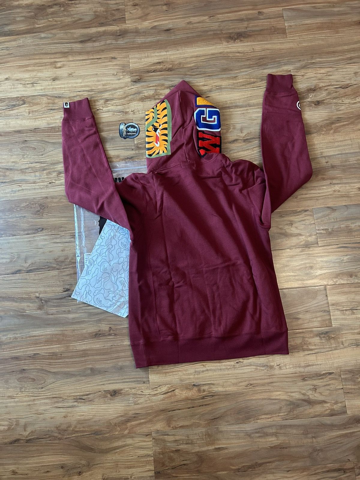 Bape STEAL Bape Burgundy Shark Pullover Hoodie Size US S / EU 44-46 / 1 - 3 Thumbnail