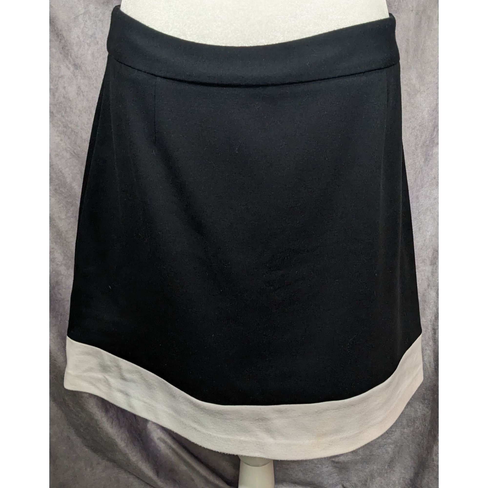 Laundry by Shelli Segal Laundry By Shelly Segal Black With White Trim Skirt Size 36" / US 14 / IT 50 - 4 Thumbnail