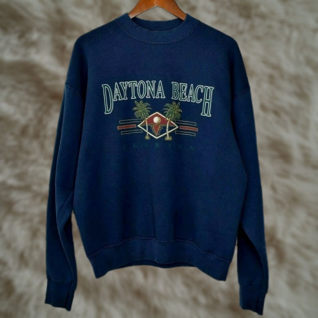 Vintage VINTAGE Daytona Beach Florida Sweatshirt Pullover Fits Medium USA Blue Sweatshirt Unisex Adults M Blue USA 90s? Size US M / EU 48-50 / 2 - 1 Thumbnail