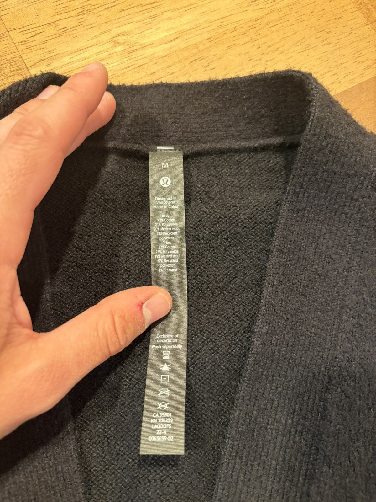 Lululemon Lululemon Knit Cardigan Size M Black Size US M / EU 48-50 / 2 - 2 Thumbnail