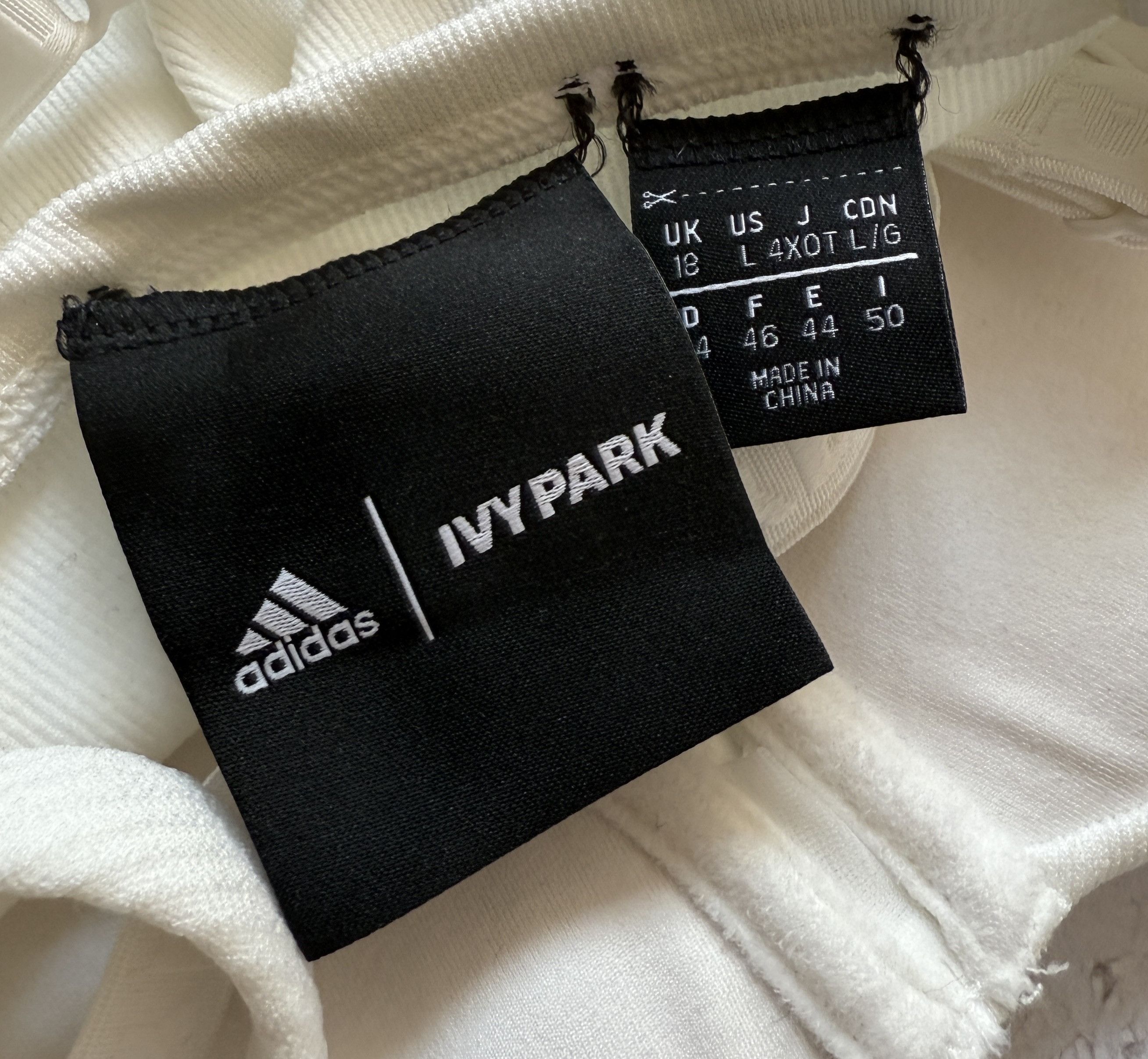 Adidas ADIDAS X BEYONCE X Ivy Park Cat Suit HB5555 SIZE L Size L / US 10 / IT 46 - 4 Thumbnail