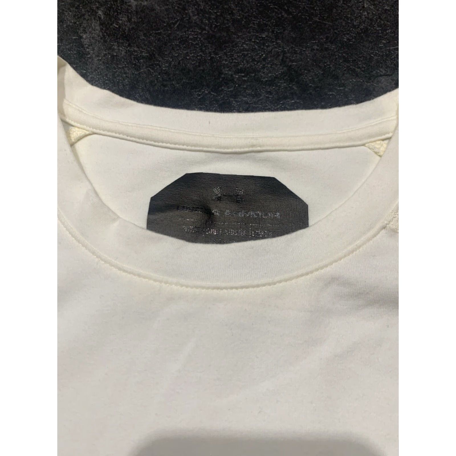 Under Armour Under Armour Men’s Unstoppable ¾ Sleeve White Graphic T-Shirt L Activewear Casual Workout Size US L / EU 52-54 / 3 - 7 Thumbnail