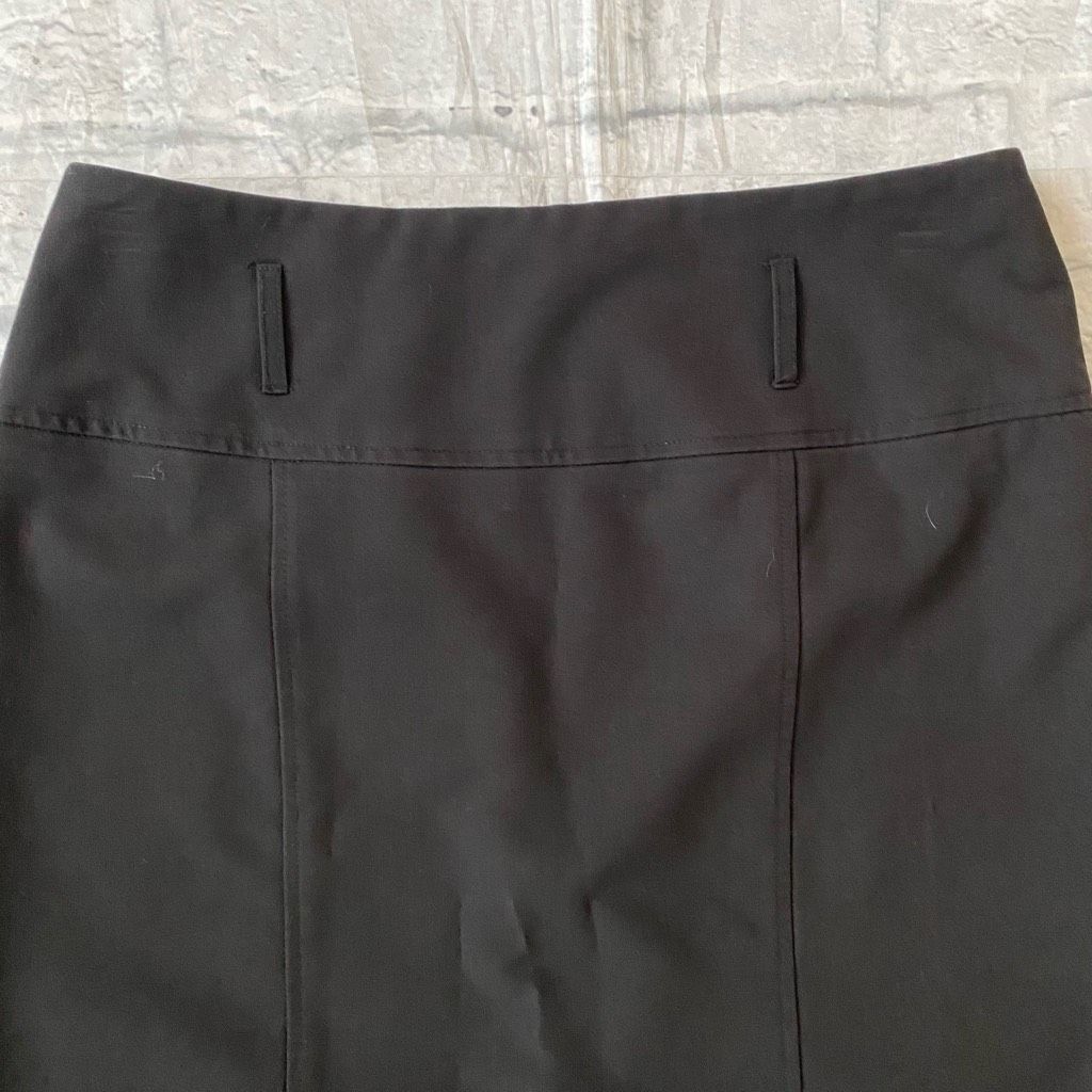 Other Studio 1940 women 8 black knee length skirt w/back slit Size 30" / US 8 / IT 44 - 2 Thumbnail