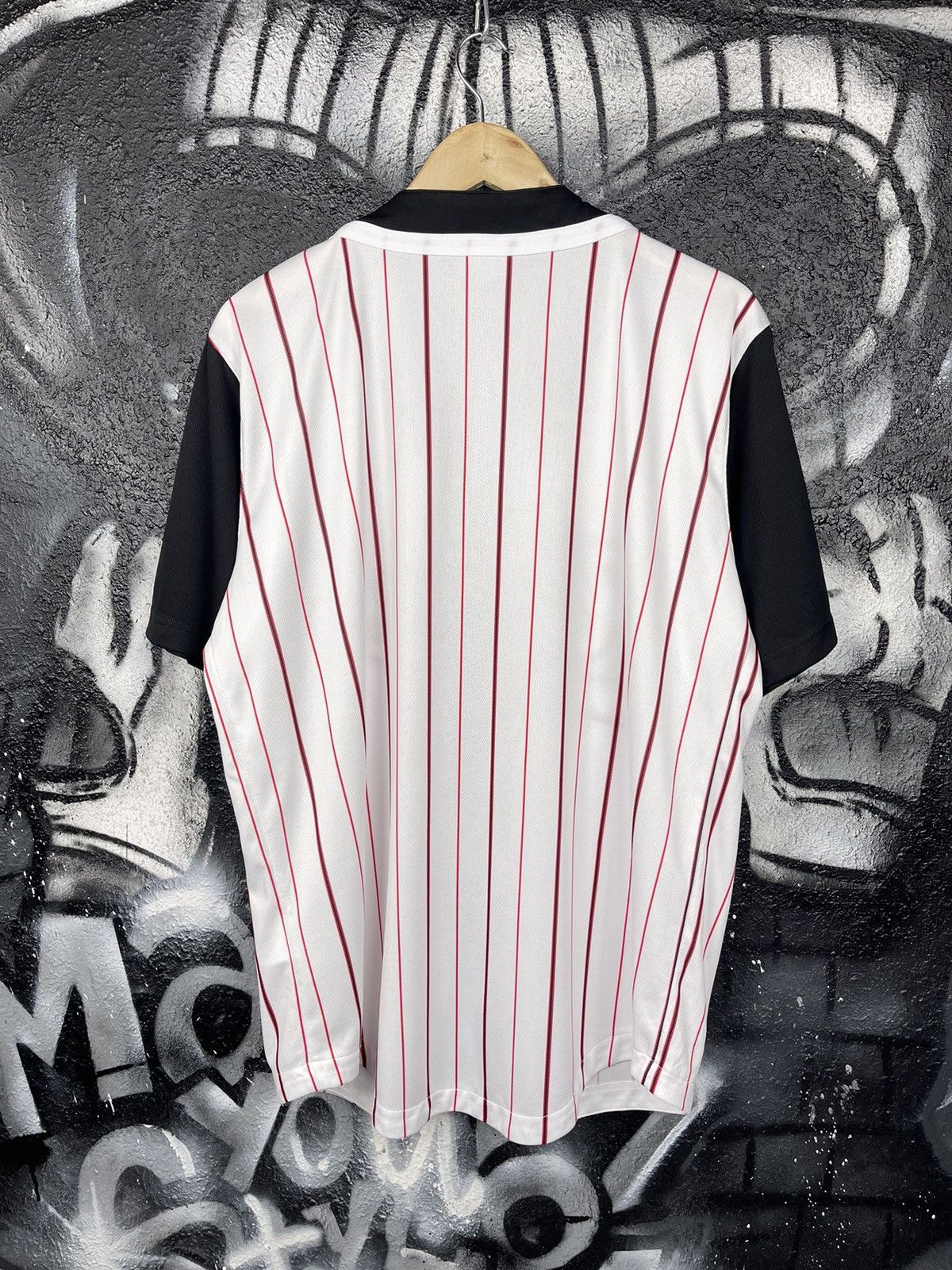 Karl Kani Karl Kani Y2K Embroidered Front Logo Button Up Jersey Shirt Men’s Size Medium Size US M / EU 48-50 / 2 - 8 Thumbnail