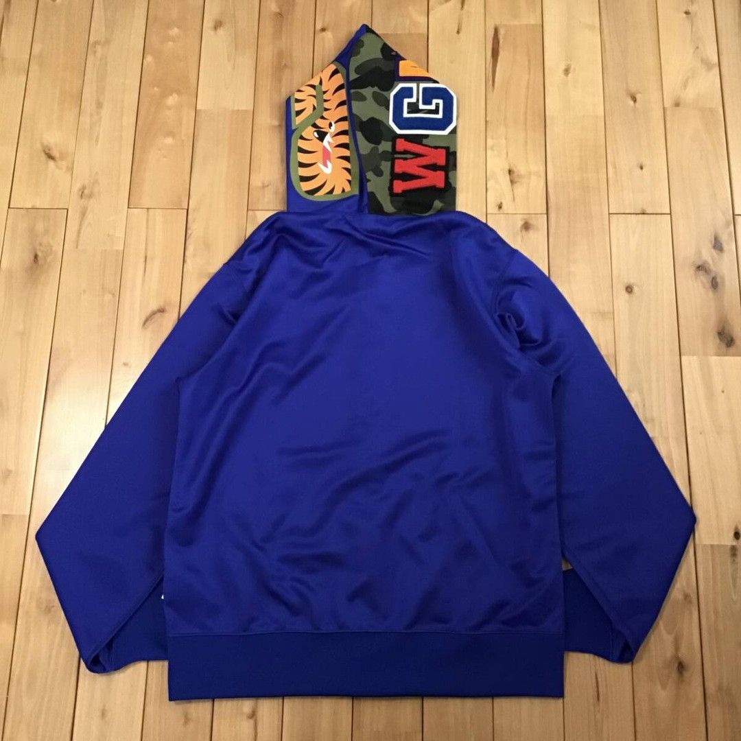 Bape BAPE camo Jersey Shark full zip Hoodie a bathing ape Size US XL / EU 56 / 4 - 2 Thumbnail