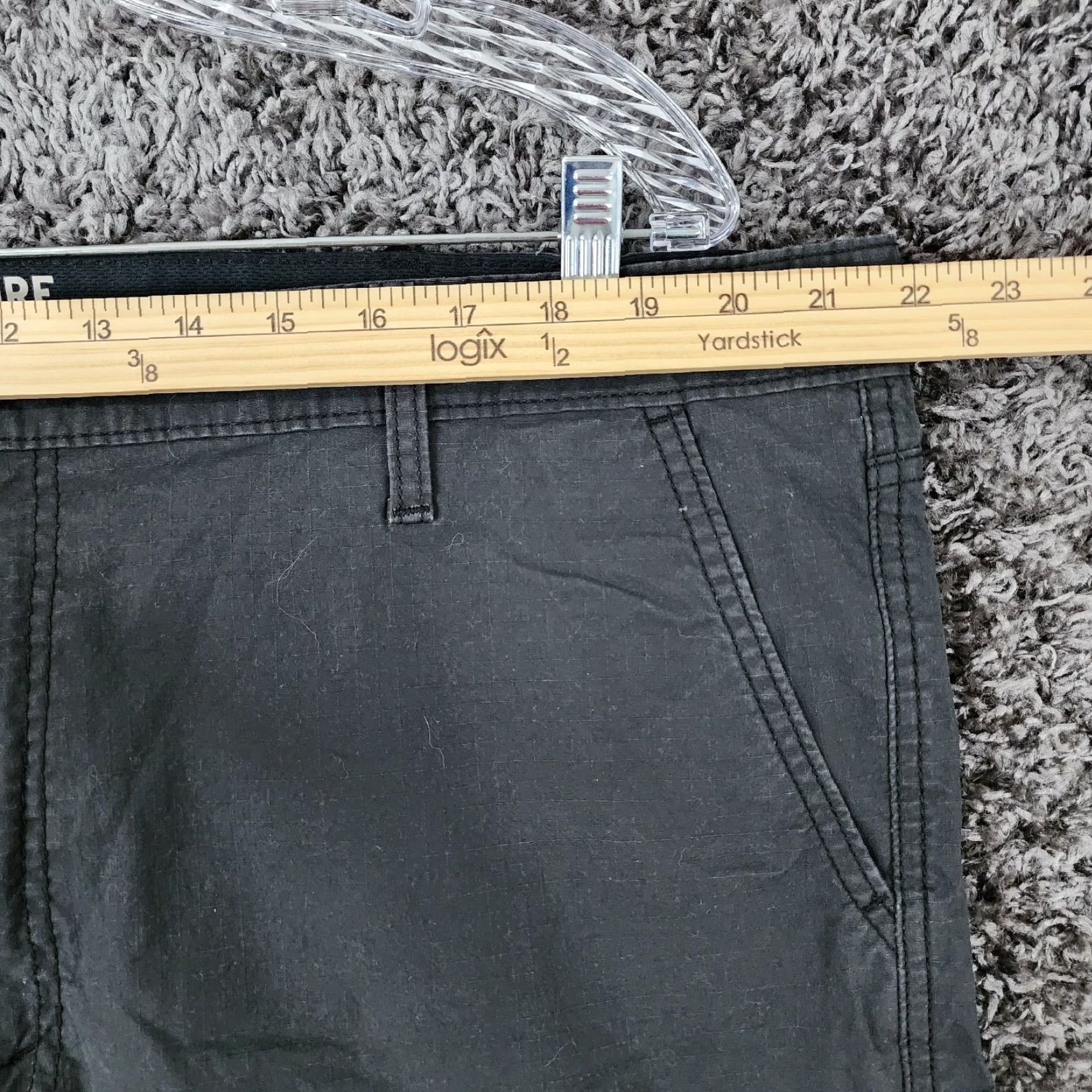 Vintage SIGNATURE LEVI CHARCOAL CARGO SHORTS Men Size 42 Gray Size US 42 / EU 58 - 4 Thumbnail