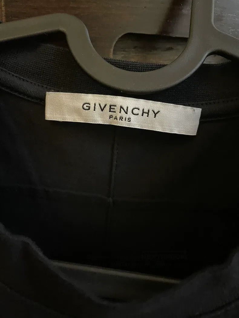 Givenchy Givenchy Shark Short-Sleeve T-Shirt Size US XS / EU 42 / 0 - 3 Thumbnail