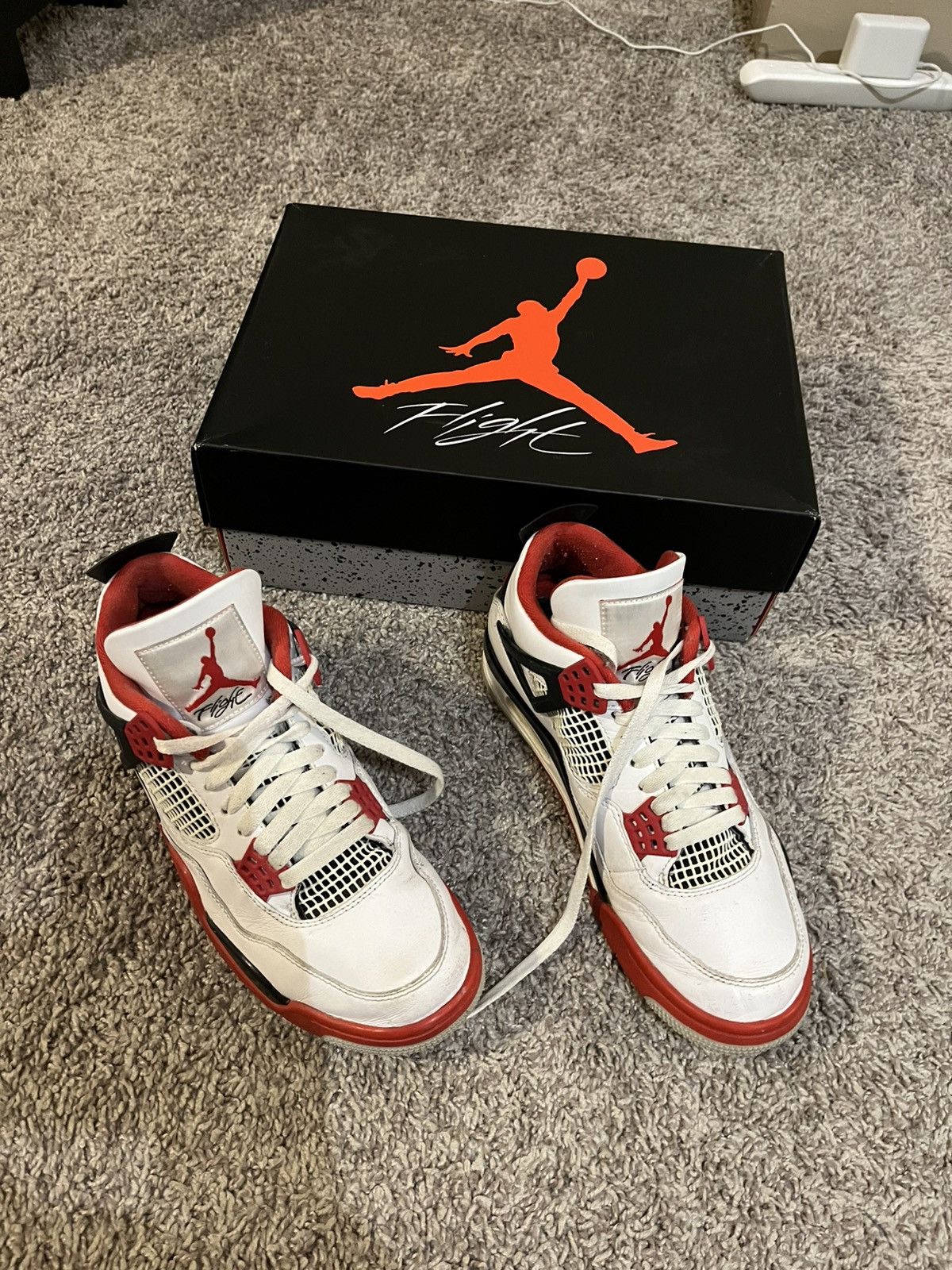Jordan Brand Air Jordan Fire Red Size US 8 / EU 41 - 5 Thumbnail