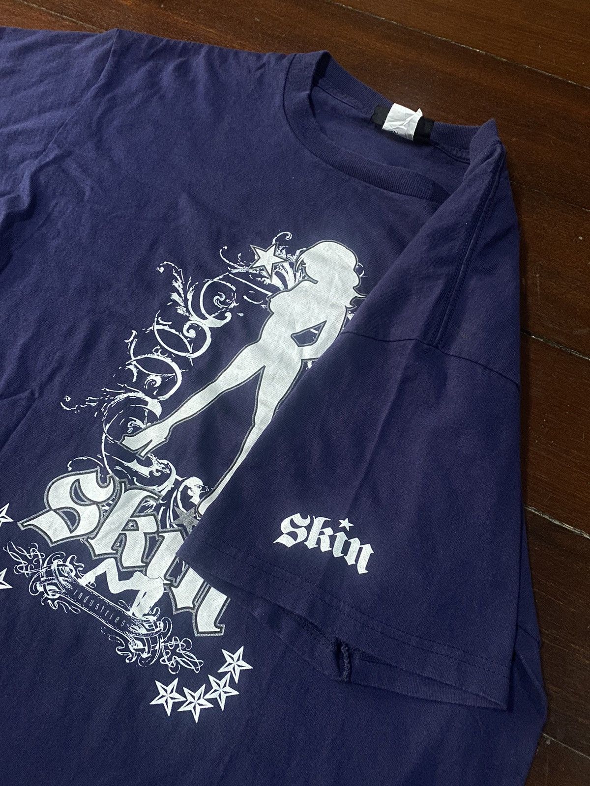Hook-Ups Rare Vintage Skin Industries Skateboard Tee Size US L / EU 52-54 / 3 - 5 Thumbnail