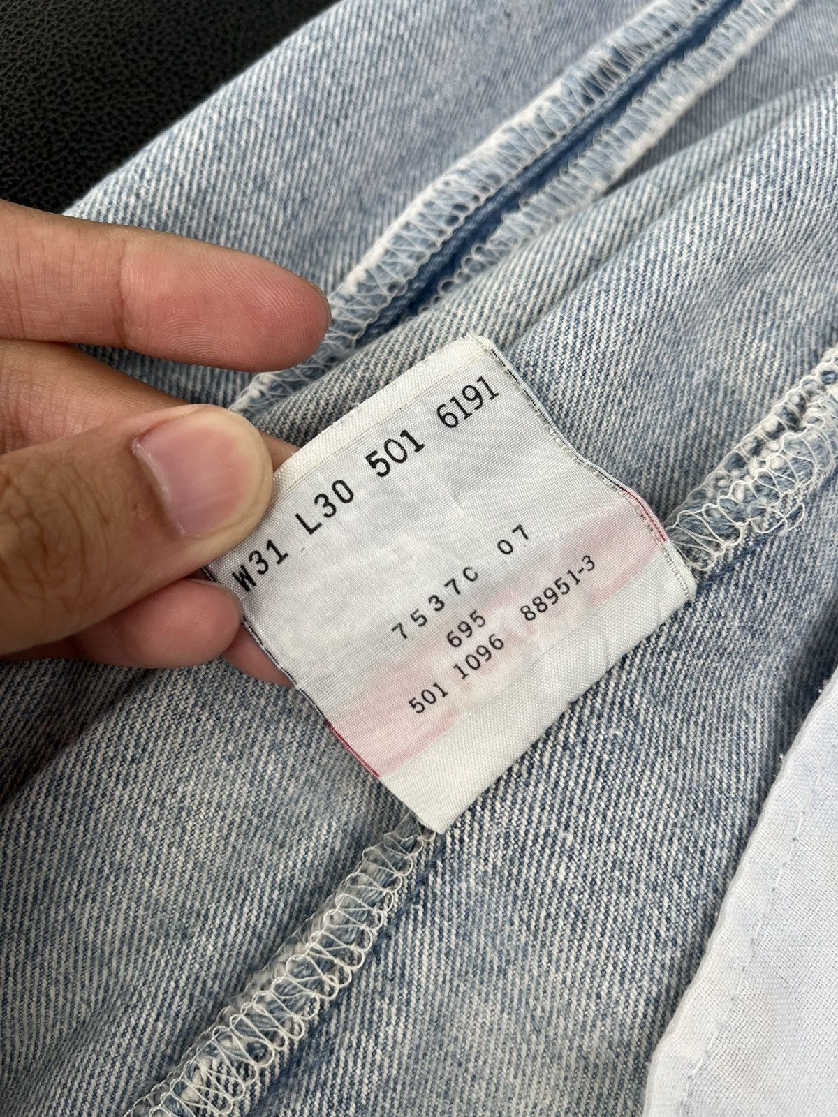 Levi's × Vintage VINTAGE LEVI’S 501 FADED LIGHT BLUE JEANS Size US 31 - 7 Thumbnail