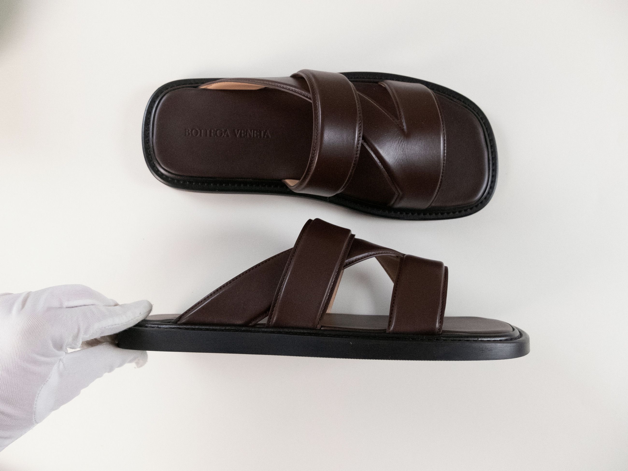 Bottega Veneta BOTTEGA VENETA Band brown leather slide