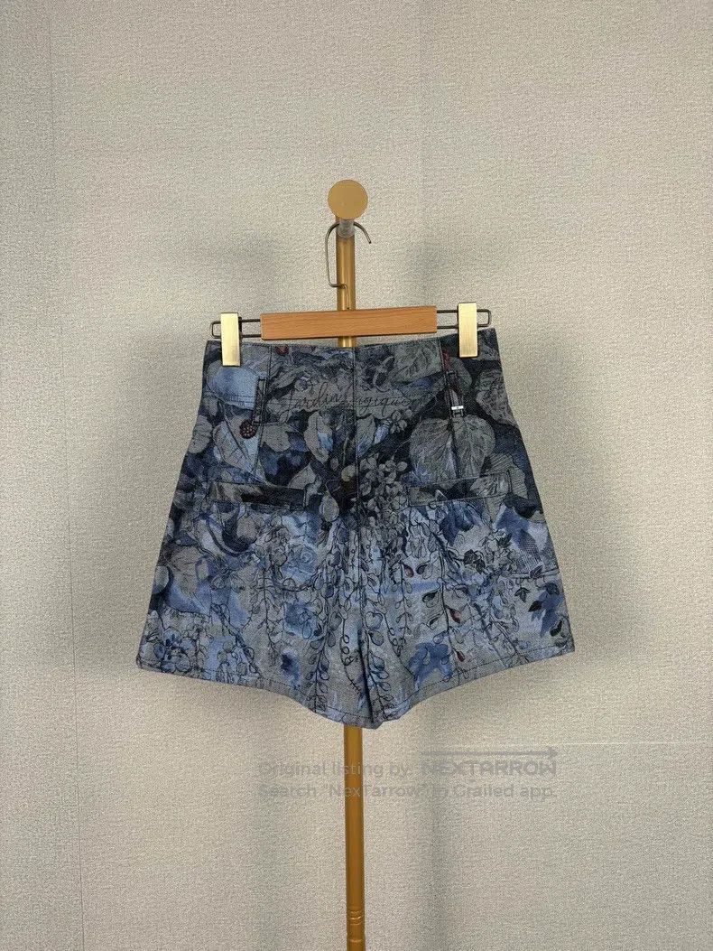 Dior Dior Alice in Wonderland Printed Shorts Size 42" / US 20 - 2 Thumbnail