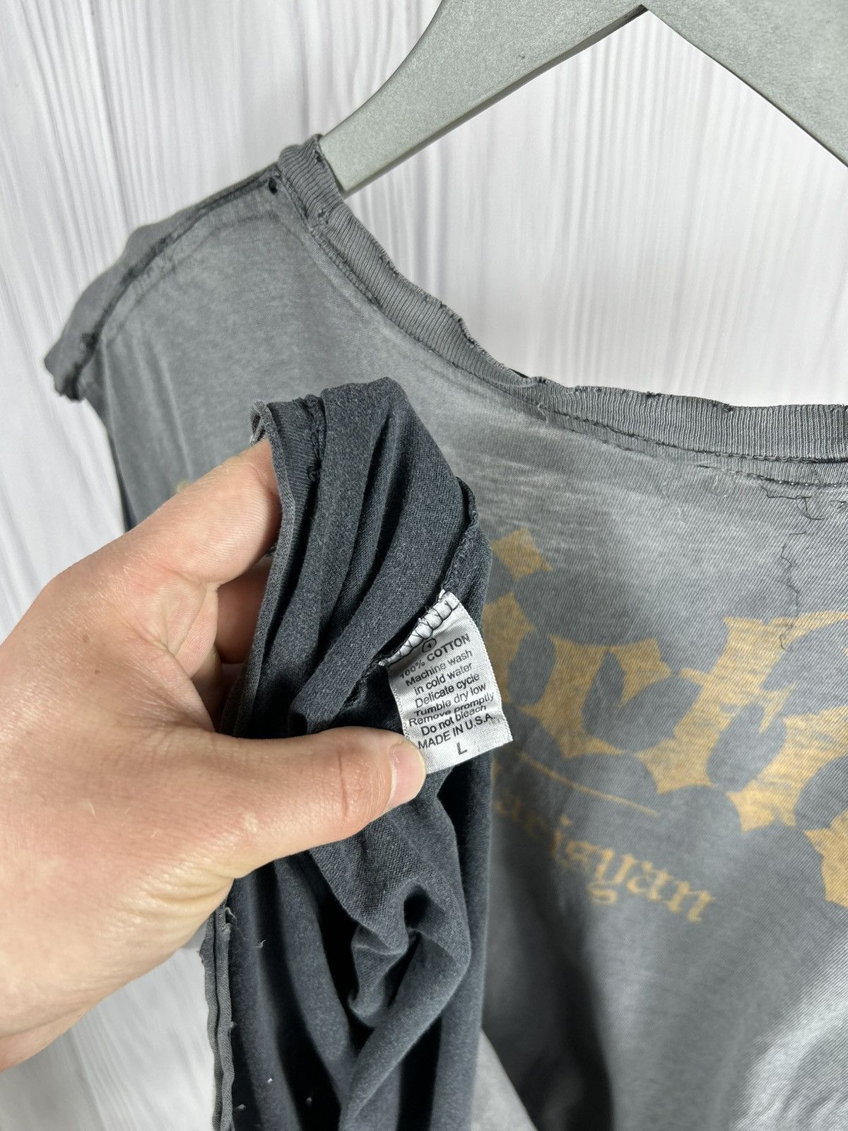 Affliction × Vintage Vintage Y2K Affliction Distressed Torn Sunfaded Tank Top L Size US L / EU 52-54 / 3 - 20 Thumbnail