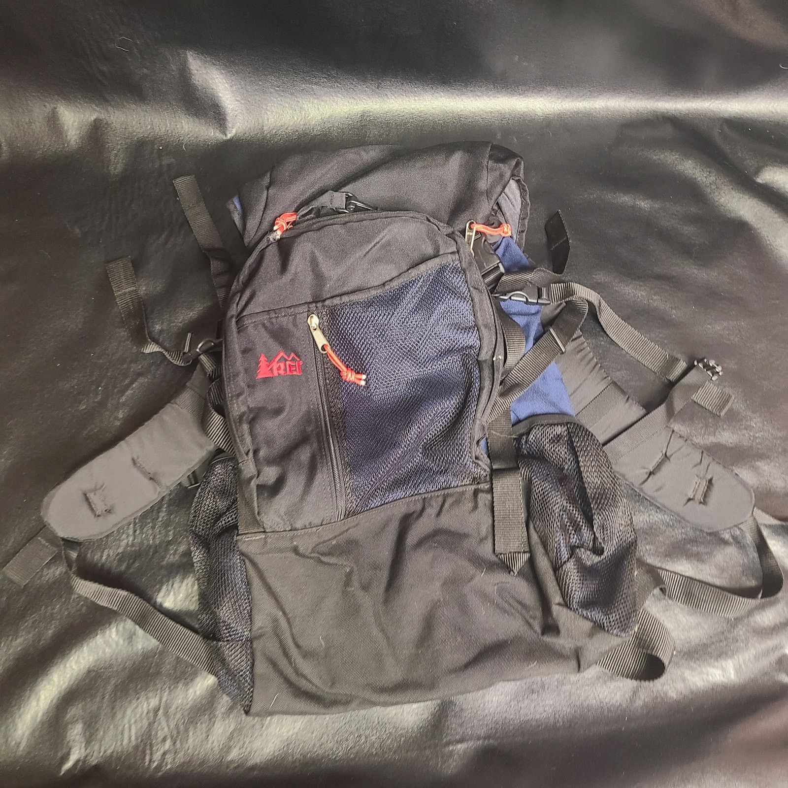 Rei REI black Hiking backpack Size ONE SIZE - 1 Thumbnail