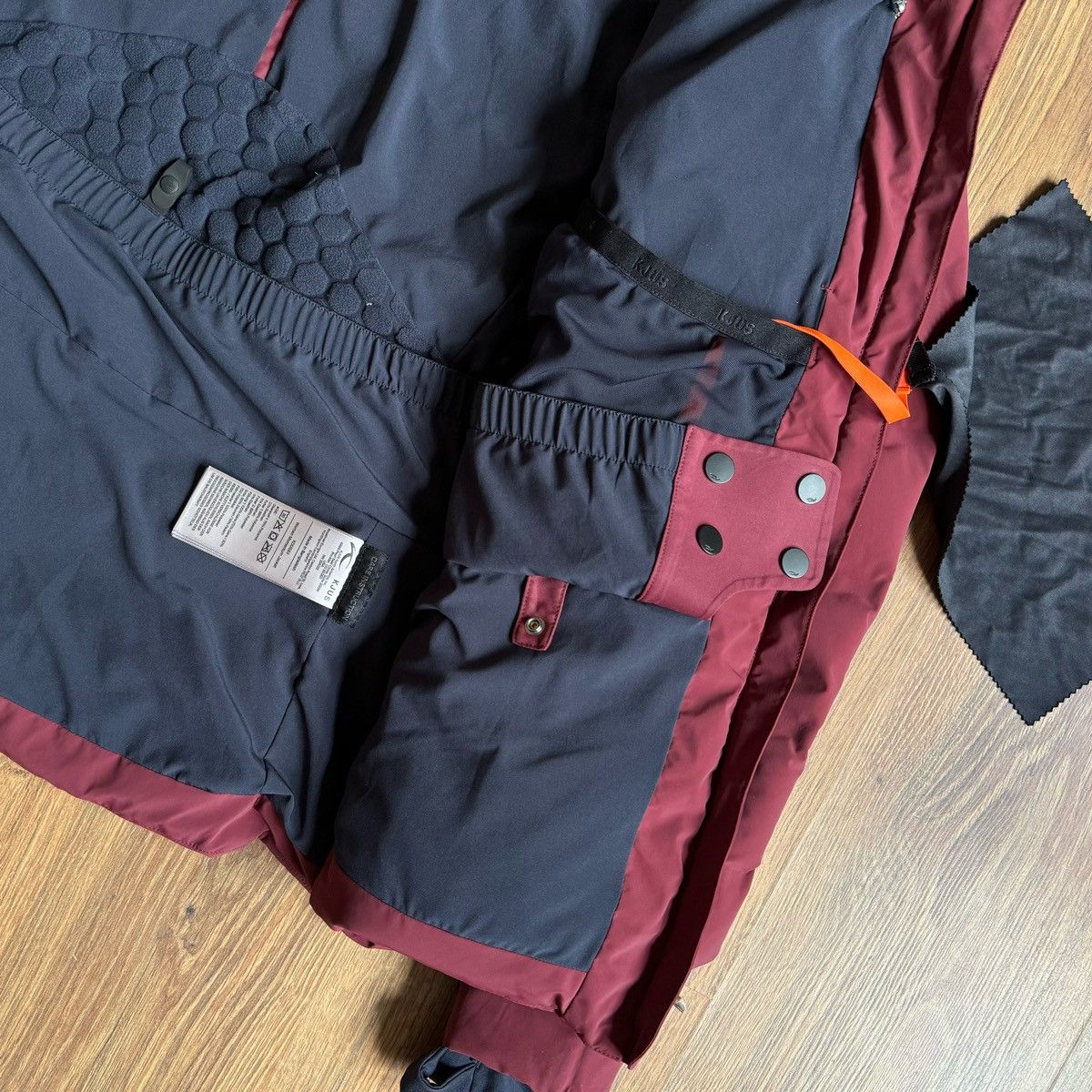 KJUS Kjus Momentum Down Ski Puffer Jacket Women’s 44/XXL Burgundy Size XXL / US 16-18 / IT 52-54 - 8 Thumbnail