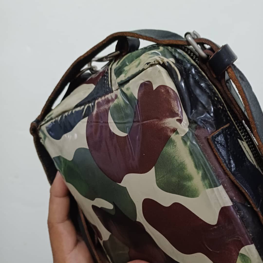 Comme des Garcons × Vintage Vintage Comme Des Garcons Camo Sling Bag Size ONE SIZE - 6 Thumbnail