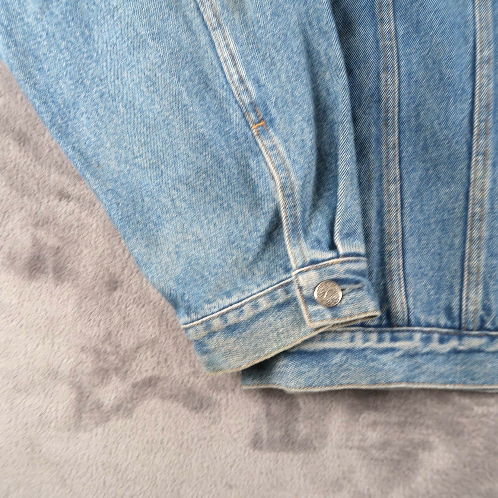 Disney VINTAGE Disney Mickey Mouse Denim Jacket 90s Bomber Jacket Size XL Blue Men Size US XL / EU 56 / 4 - 4 Thumbnail