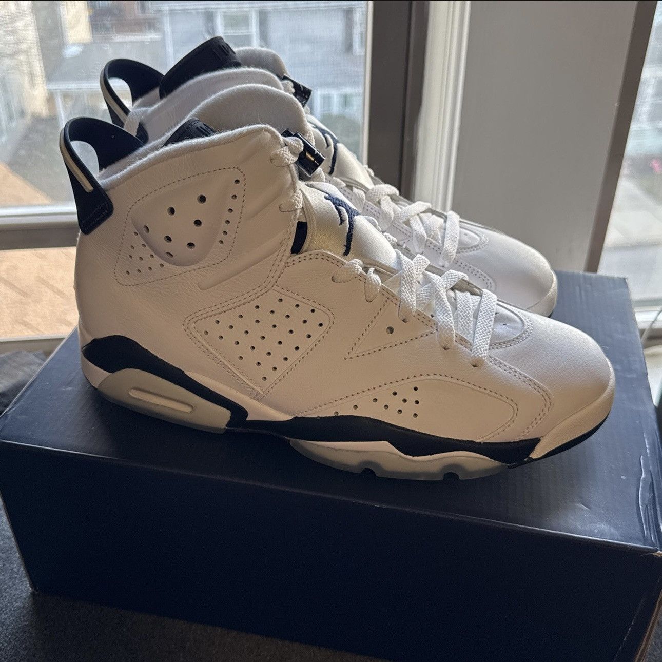 Jordan Brand × Nike Air Jordan 6 Midnight Navy Size US 10 / EU 43 - 2 Thumbnail
