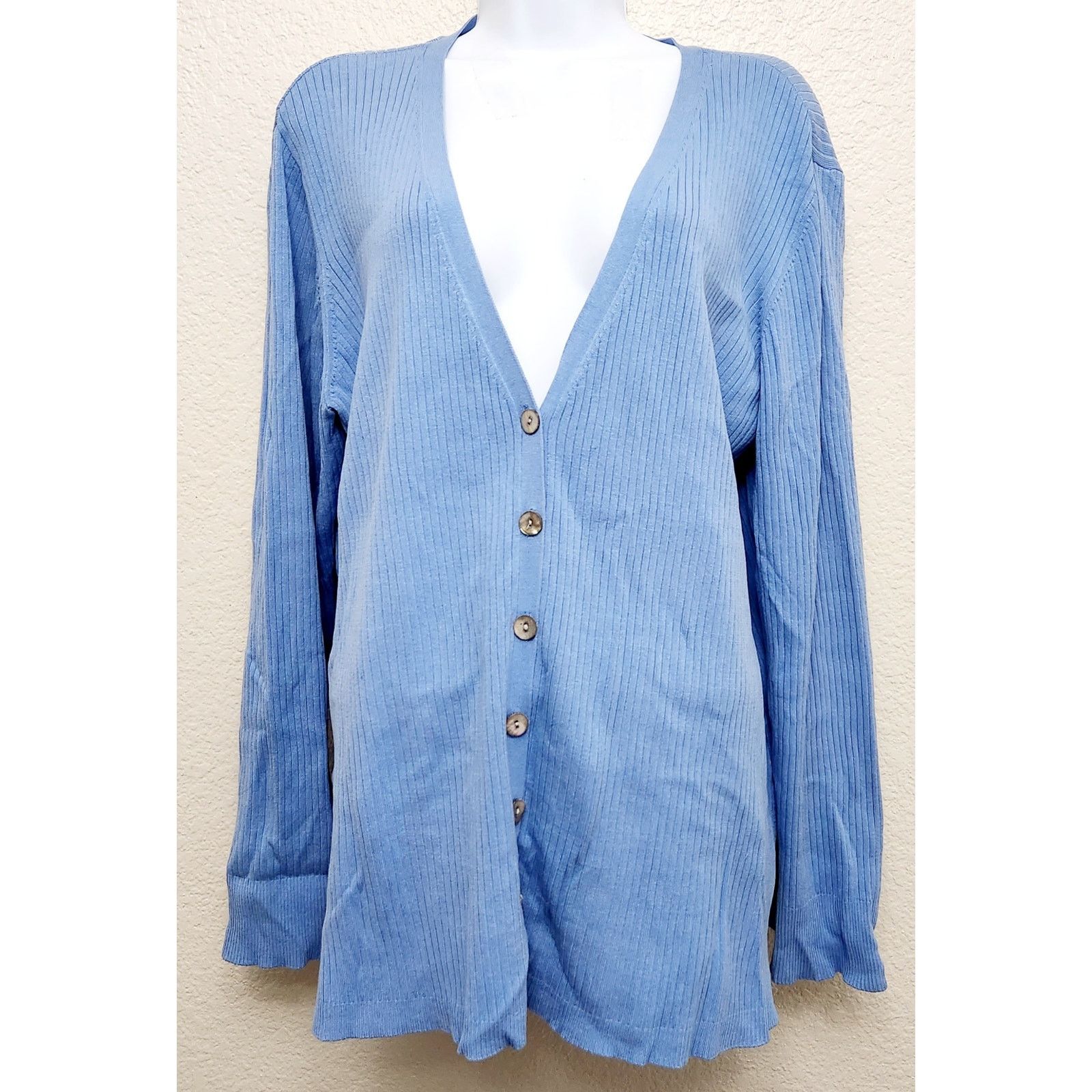Other Chico's Blue Silk Blend Button Up Cardigan Sweater 3 XL Size XL / US 12-14 / IT 48-50 - 1 Thumbnail
