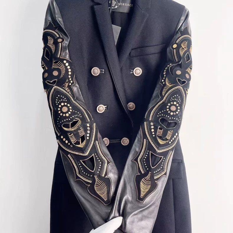 Versace Versace Heavy woolen coat Size S / US 4 / IT 40 - 6 Thumbnail