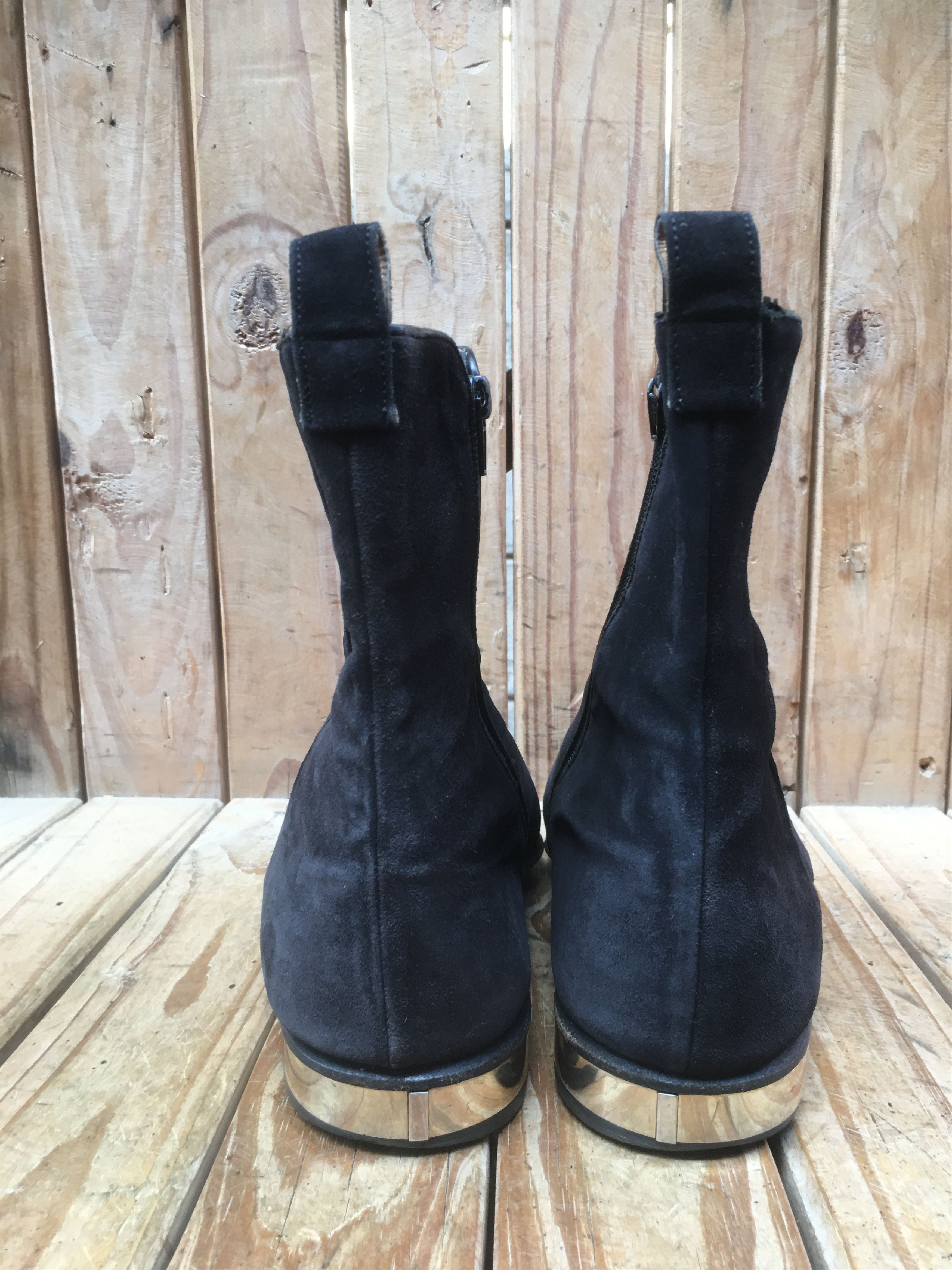 Valentino valentino garavani men's black suede leather boots EUR 43 Size US 10 / EU 43 - 7 Thumbnail