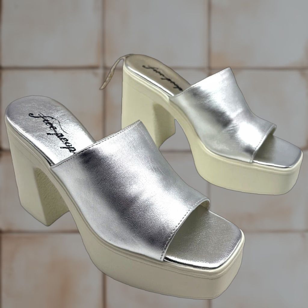 Free People Free People Zoe Platform Sandal Womens 8.5 39 Slip On Leather Silver Platform Heel Zoe Size US 9 / IT 39 - 1 Thumbnail