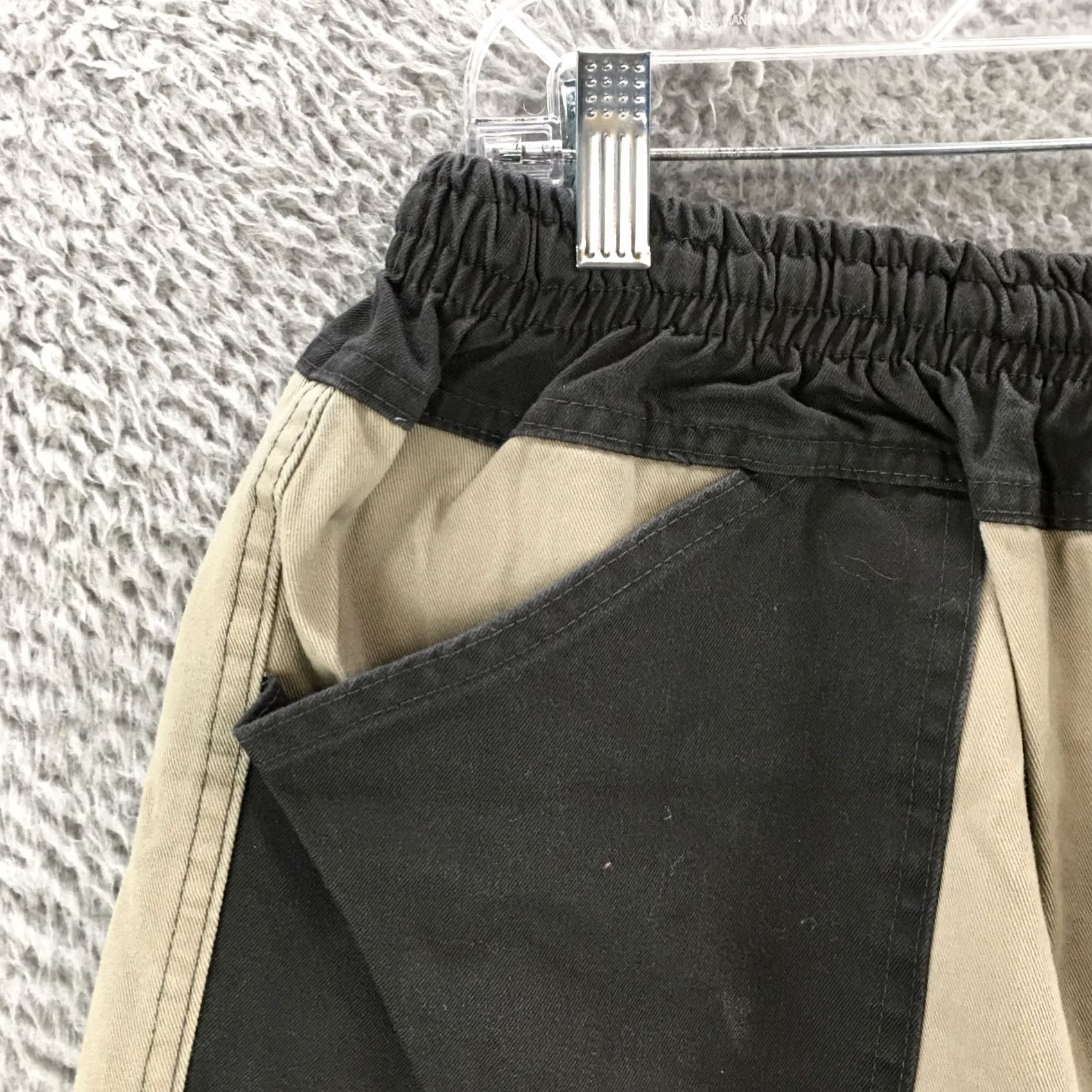 Vintage Off Road Adventure Cargo Shorts Mens 28x9.5 Beige Grey High Rise Elastic Waist Casual Cargo Pocket Regular Rise Men Size US 28 / EU 44 - 2 Thumbnail