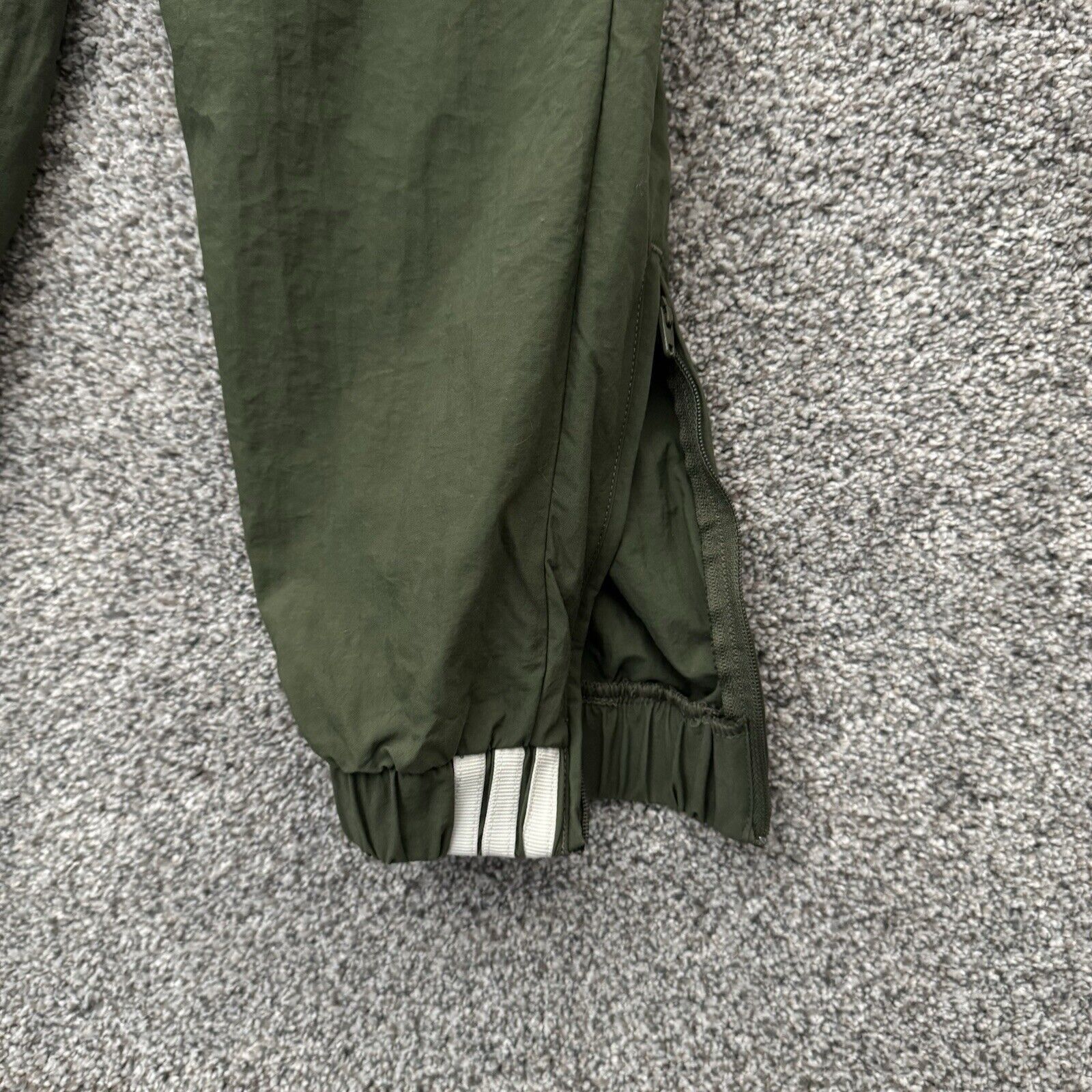 Adidas Adidas Nylon Balloon Pants Women Small 90s Inspired Cargo Size US 26 / EU 42 - 5 Thumbnail